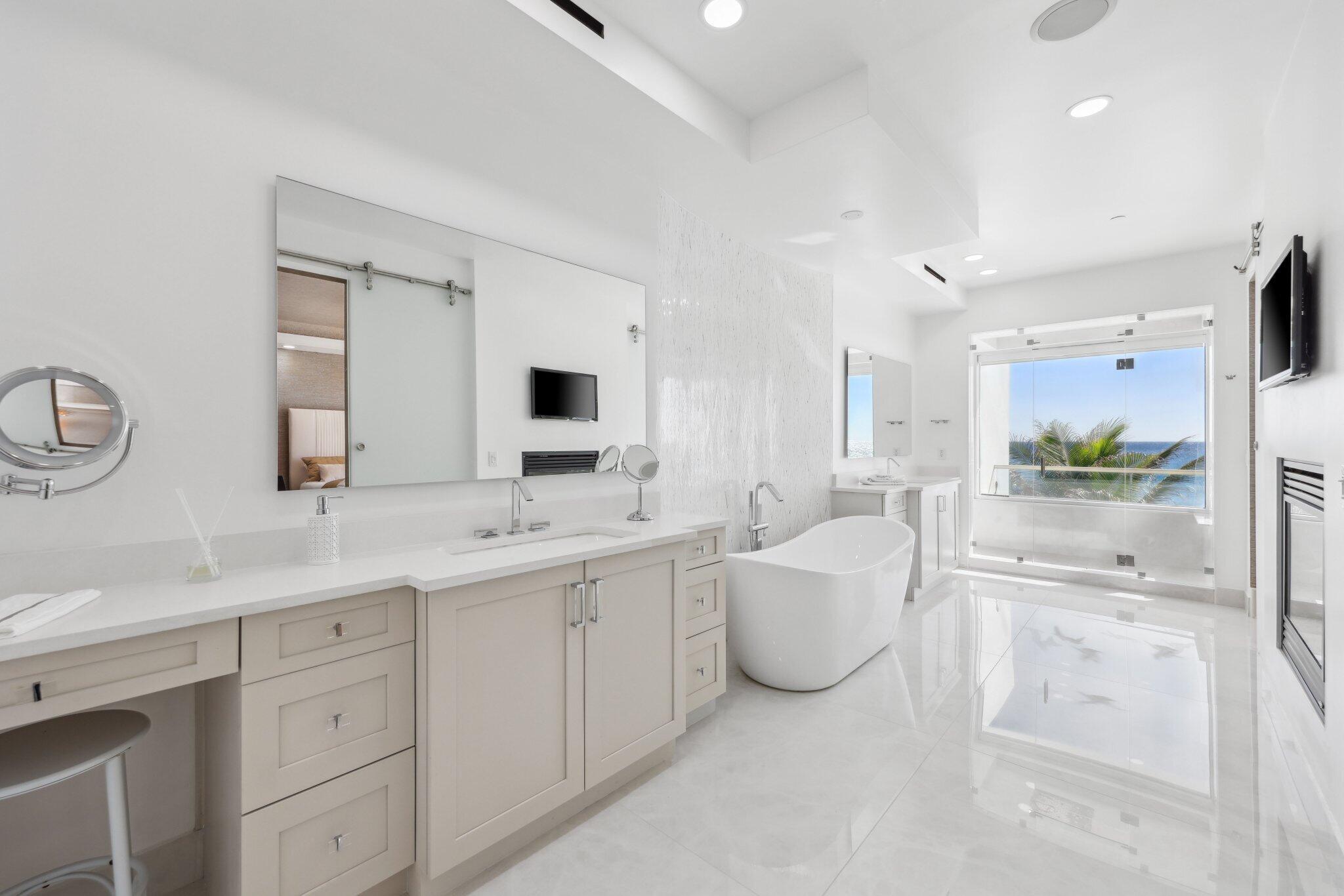 OCEAN PLACE VILLAS - Residential