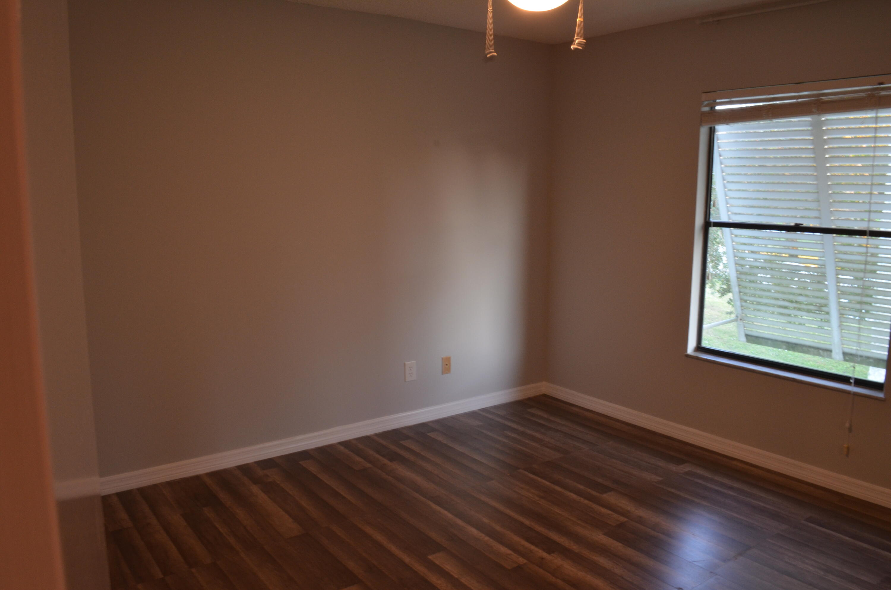 Sebastian Lakes - Residential