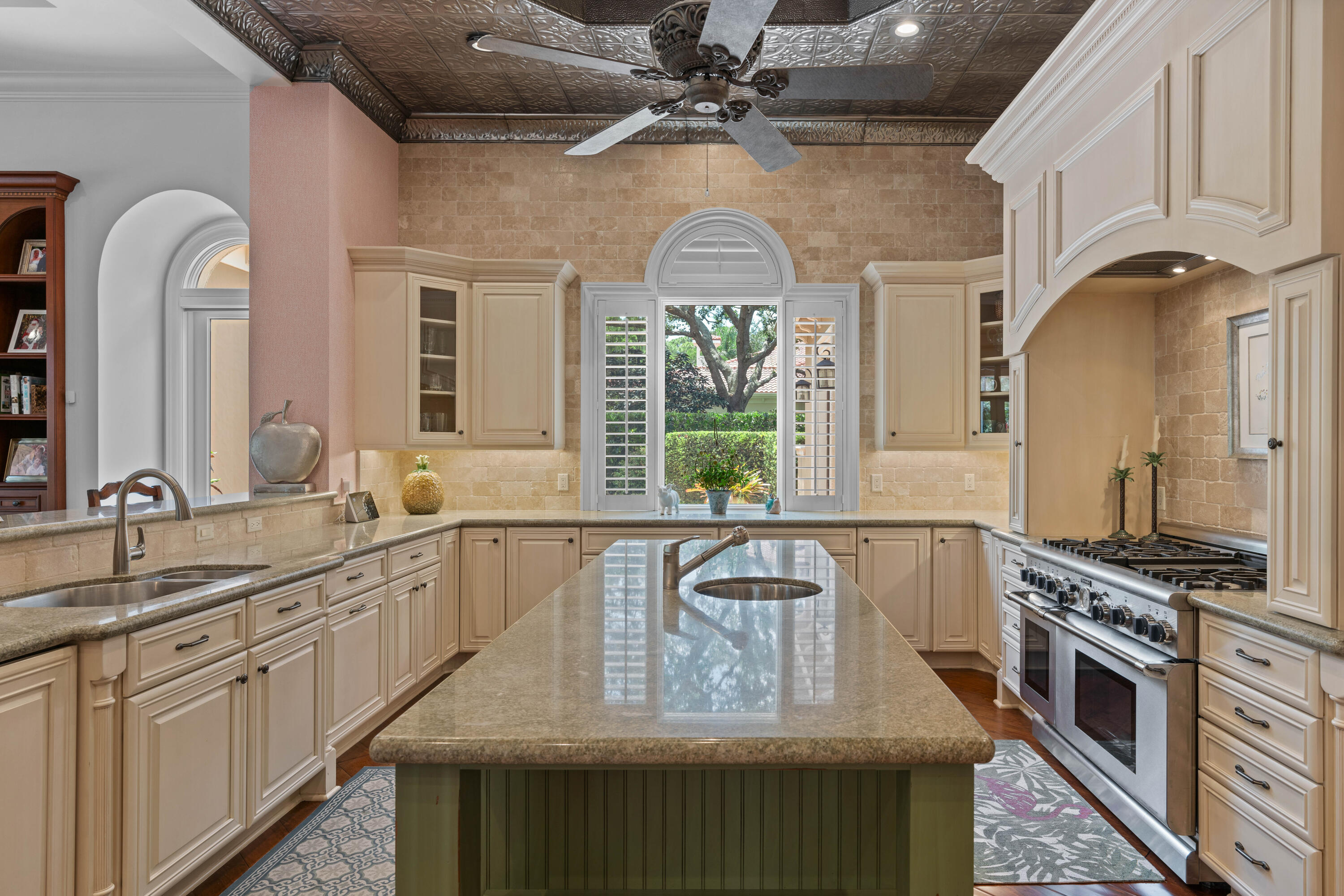 OLD PALM 4 - Residential