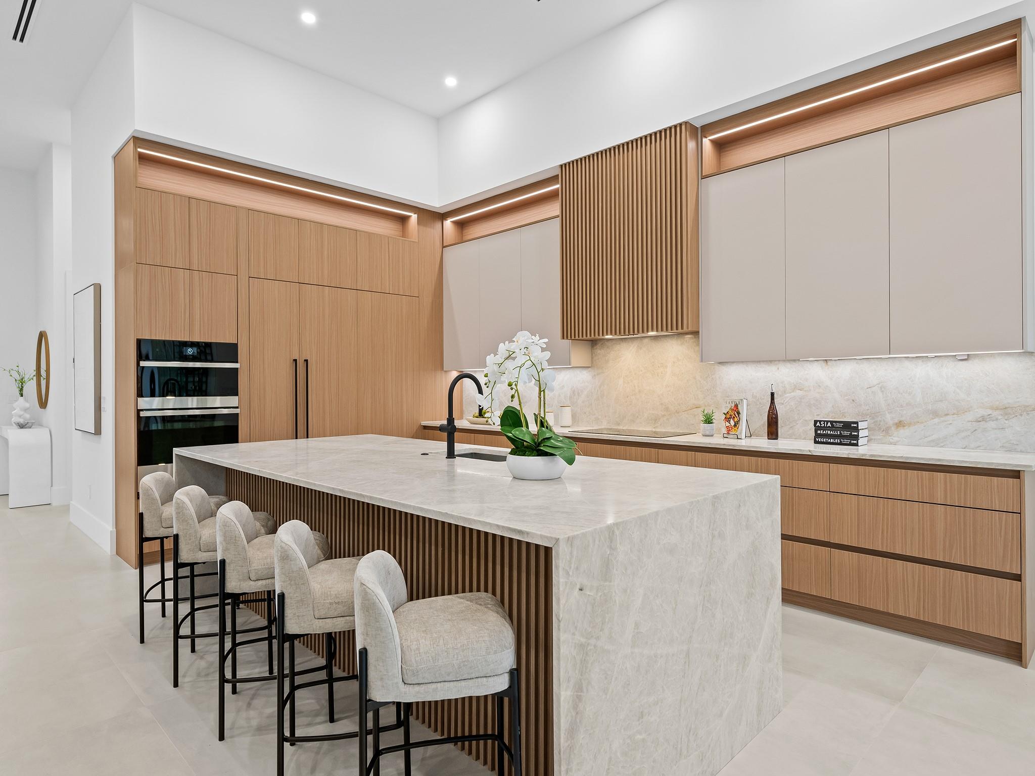 Poinsettia Heights - Residential