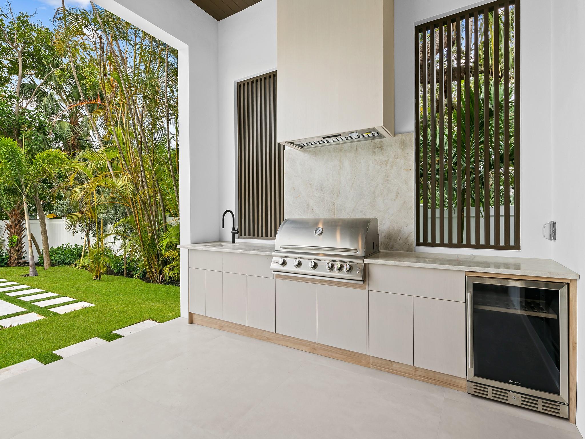 Poinsettia Heights - Residential