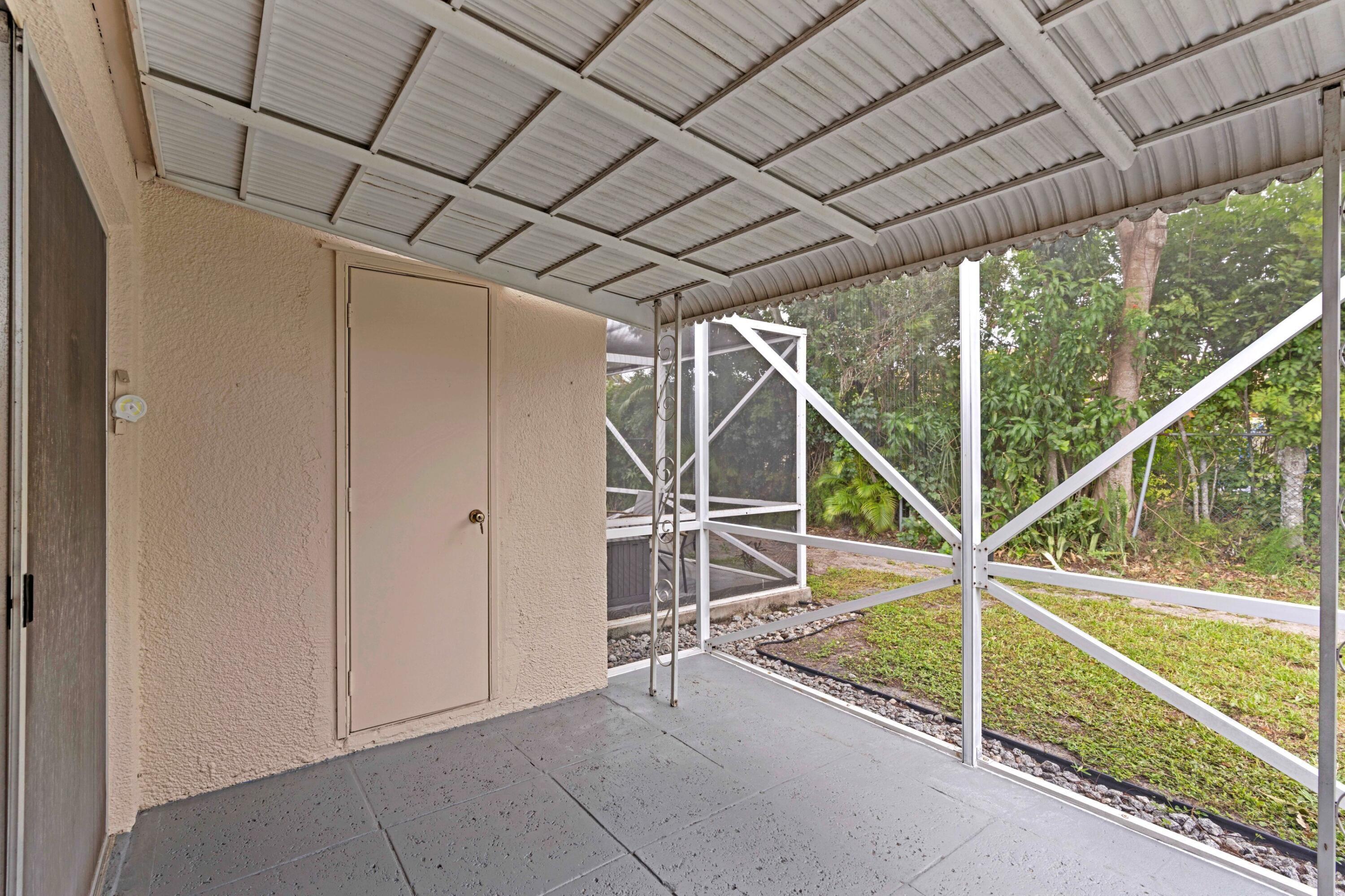 BOCA LAKES CONDO - Residential Lease