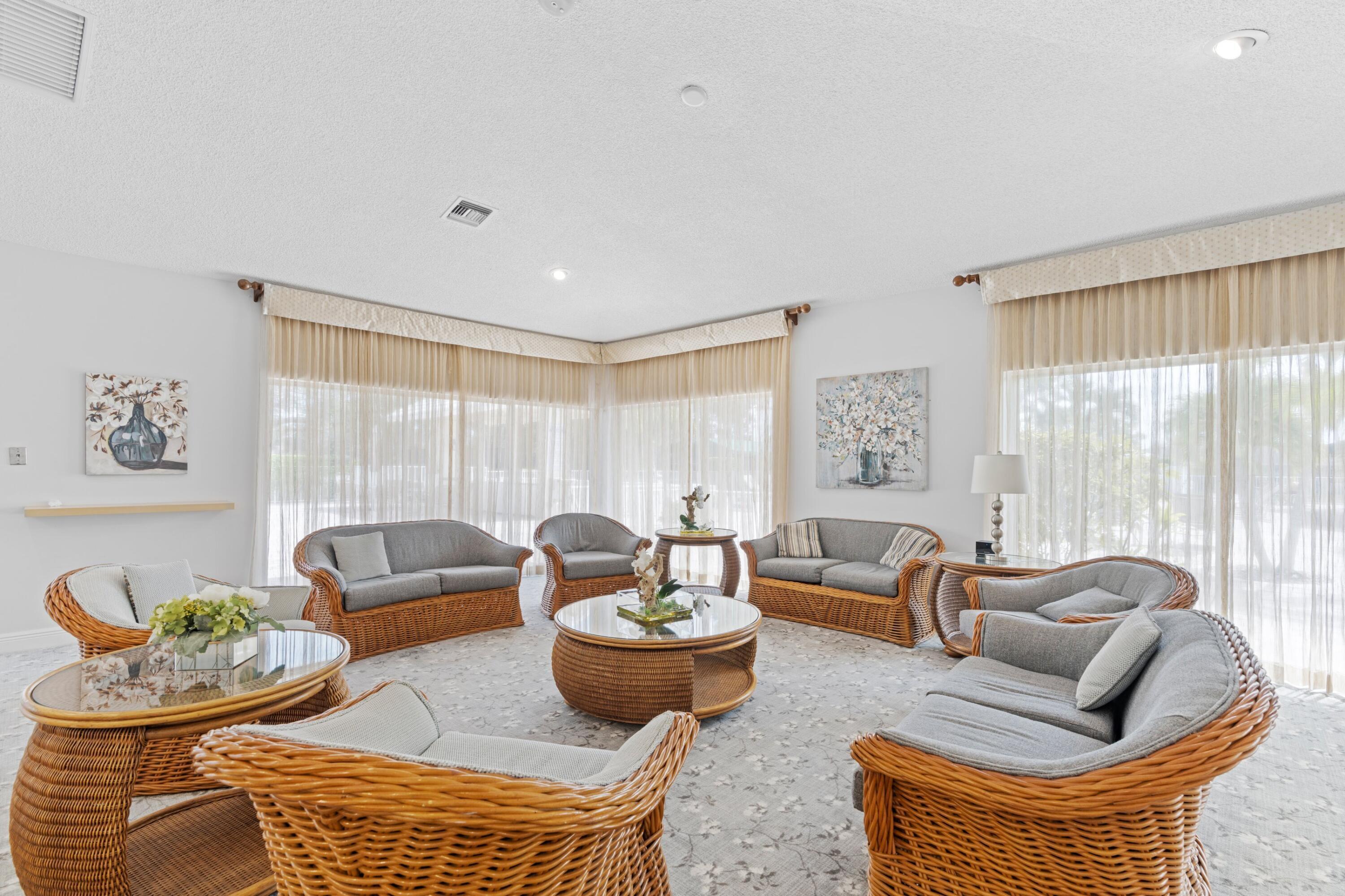 BOCA LAKES CONDO - Residential Lease
