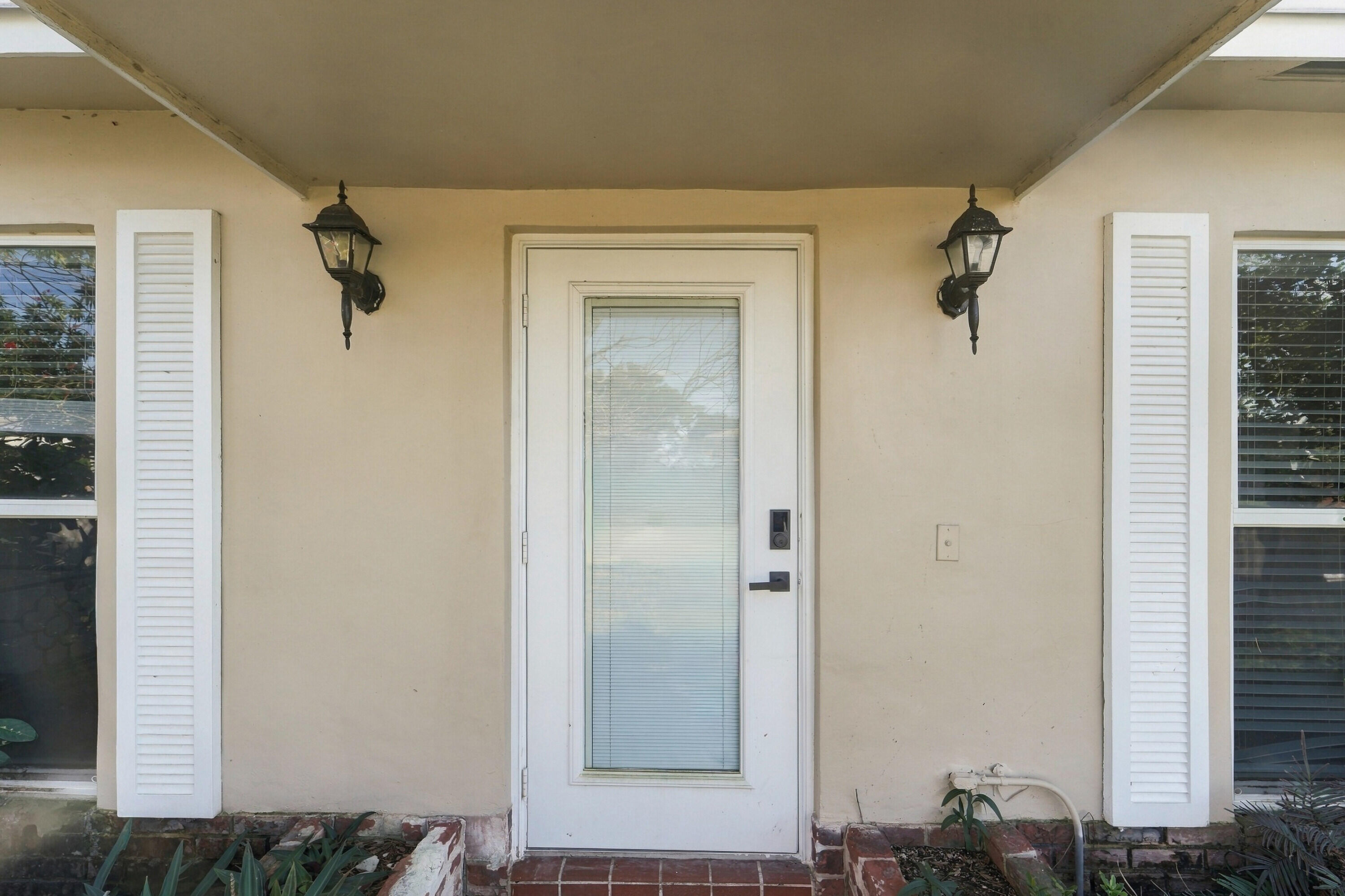 1730 NW 48th Place, Pompano Beach, FL, 33064/$300,000 1 1730 NW 48th Place