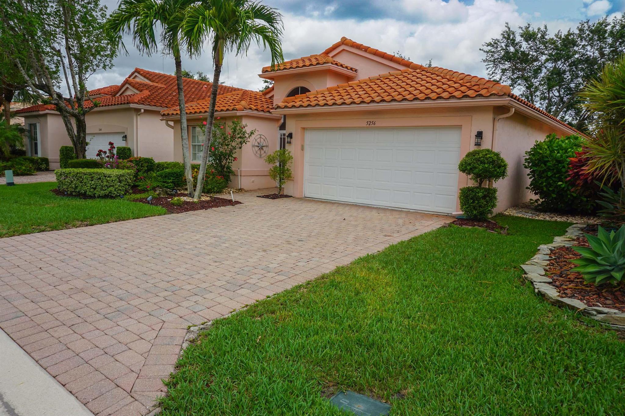 5256 Glenville Drive