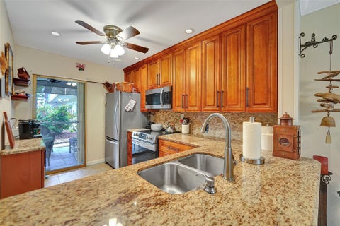 Tiny photo for 860 SE 6th Avenue #402, Deerfield Beach, FL 33441 (MLS # F10533476)