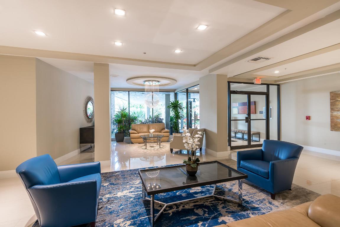 REGENCY HIGHLAND CLUB CONDO - Residential