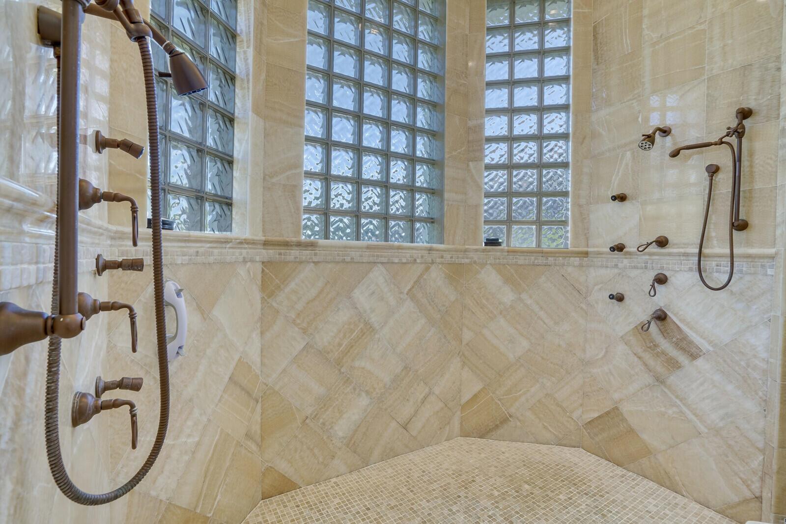 WELLINGTON AERO CLUB OF T - Residential