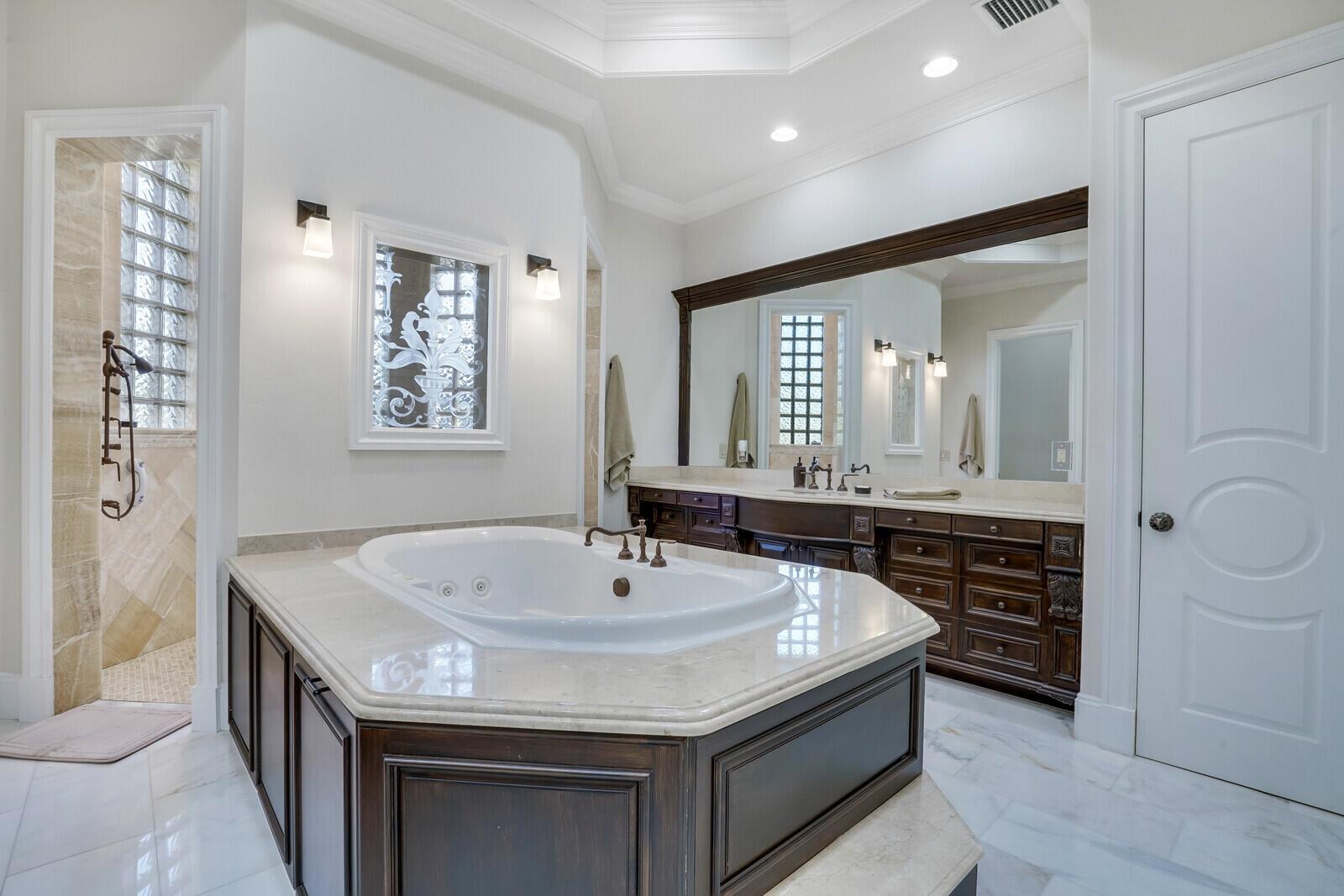 WELLINGTON AERO CLUB OF T - Residential