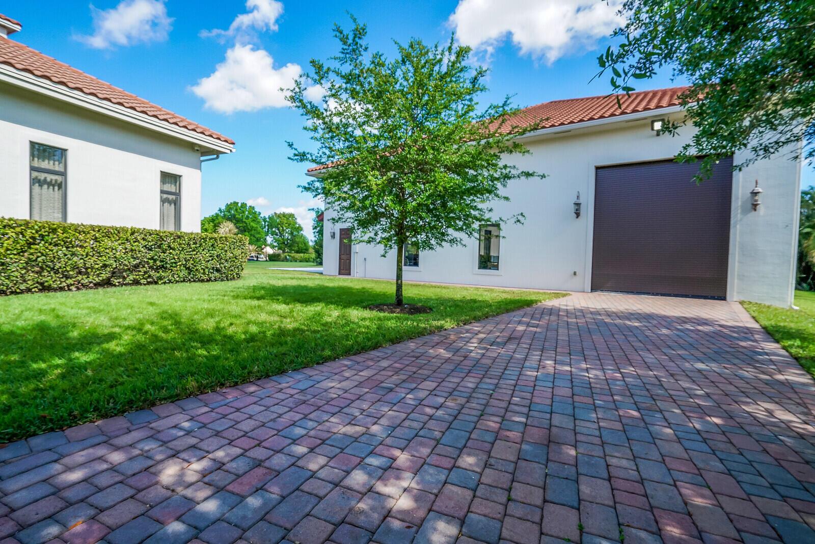 WELLINGTON AERO CLUB OF T - Residential