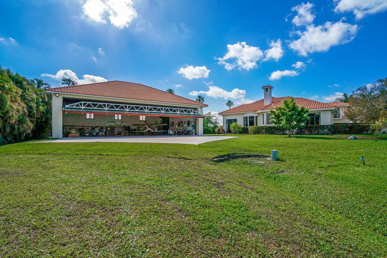 WELLINGTON AERO CLUB OF T - Residential