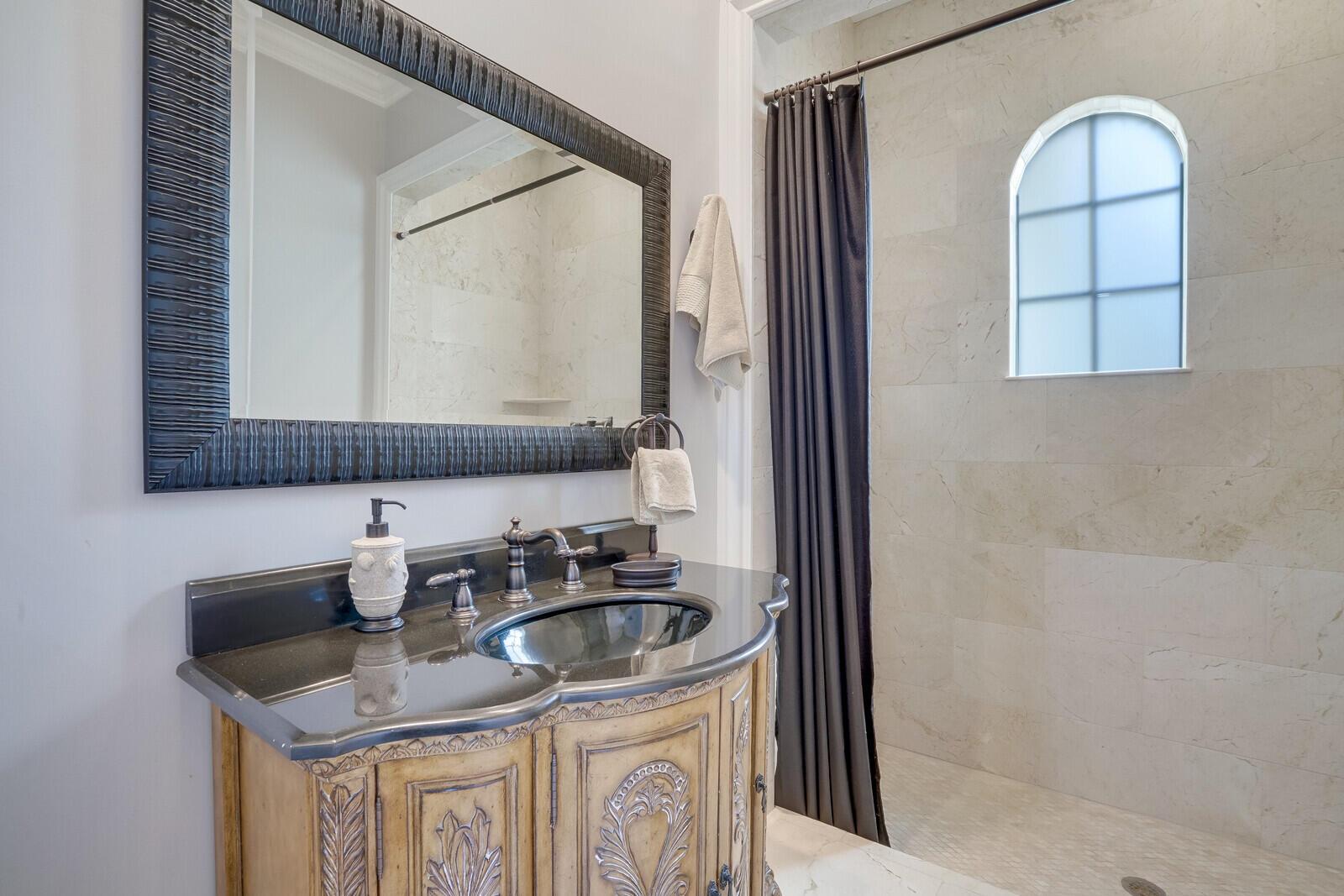 WELLINGTON AERO CLUB OF T - Residential