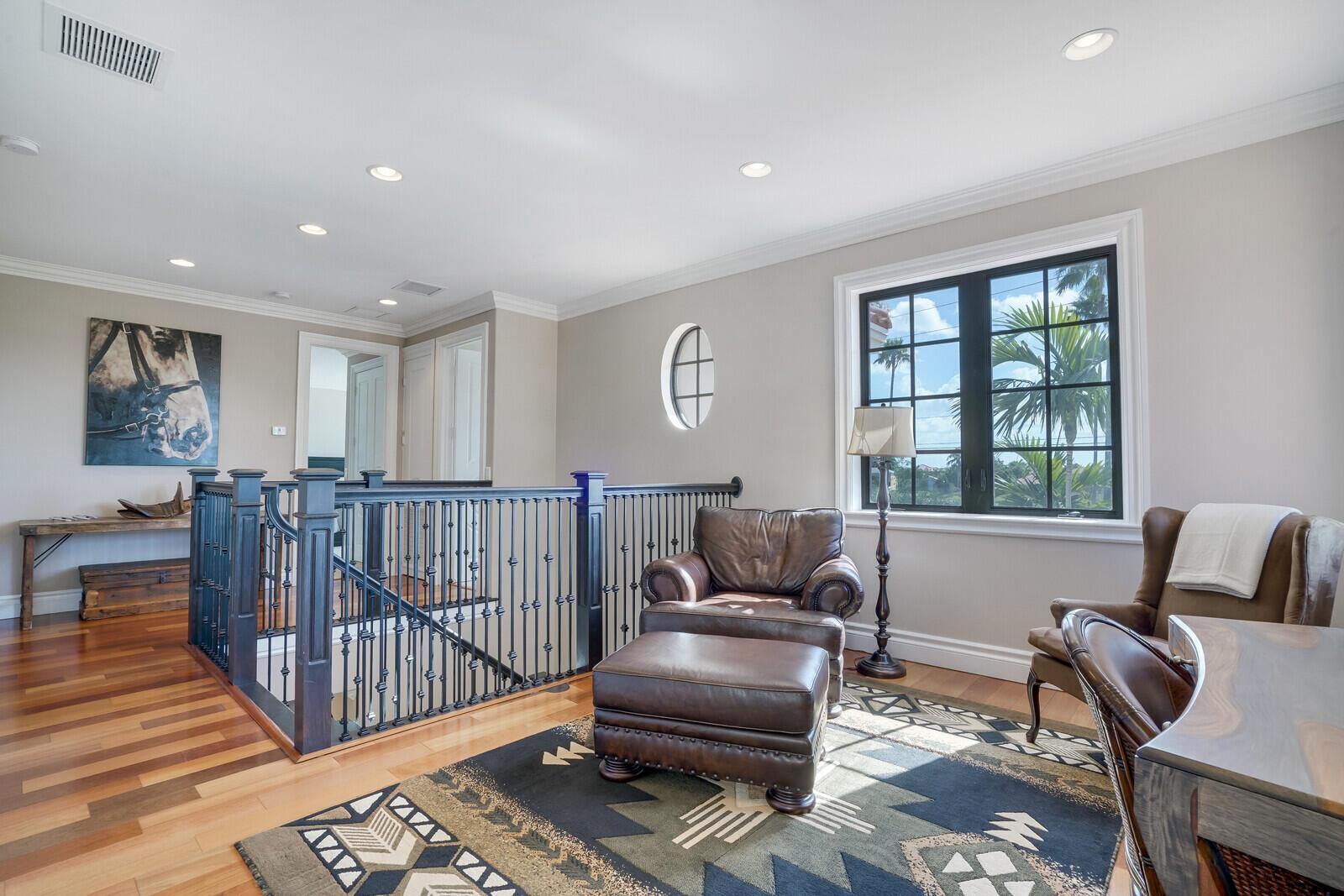 WELLINGTON AERO CLUB OF T - Residential