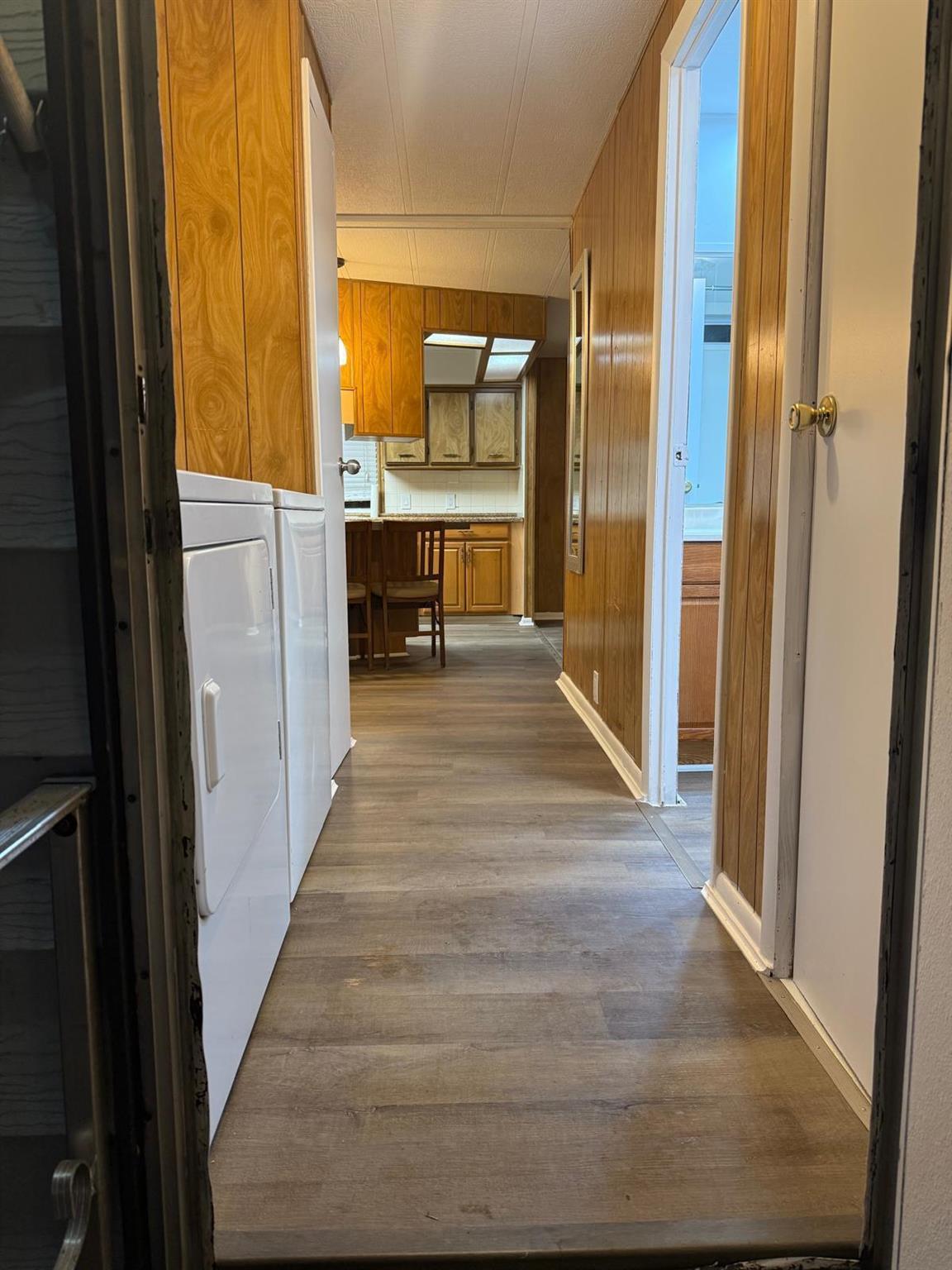 WATERGATE - Residential Lease