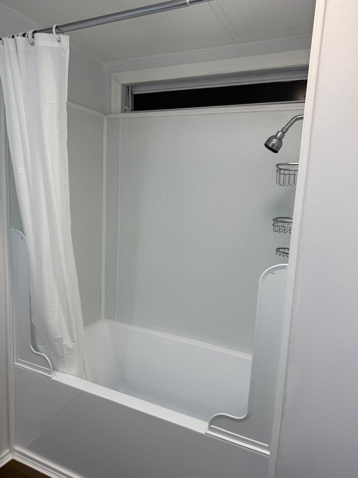 WATERGATE - Residential Lease