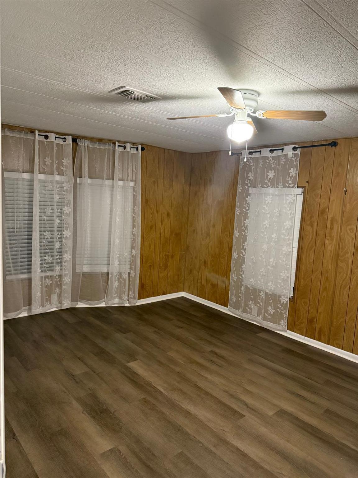 WATERGATE - Residential Lease