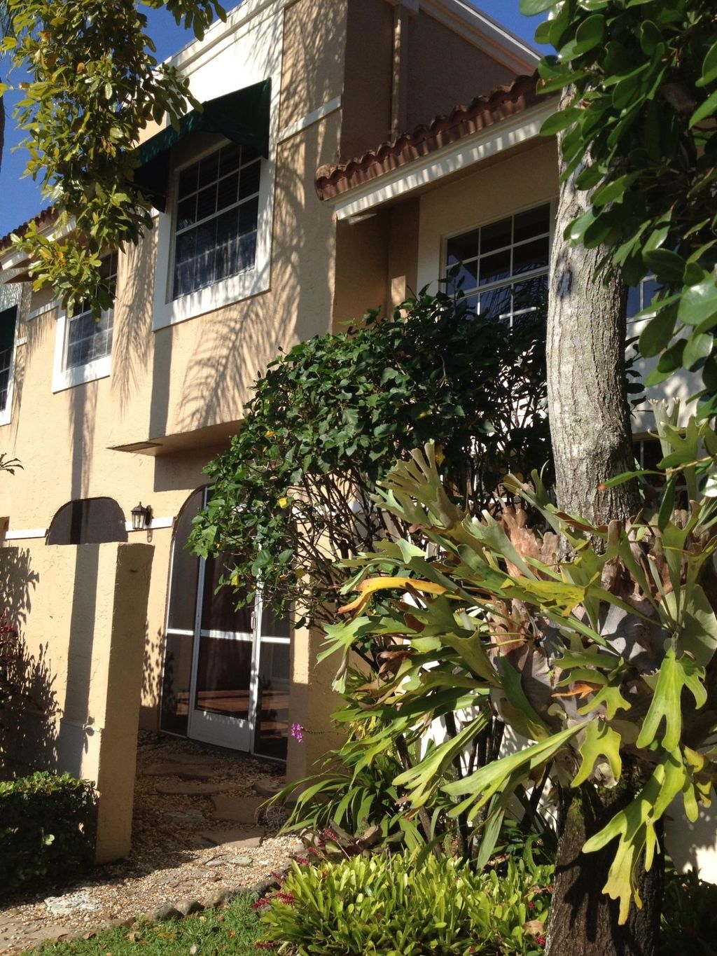 Photo of 6601 Via Regina, Boca Raton, FL 33433 (MLS # R11125500)