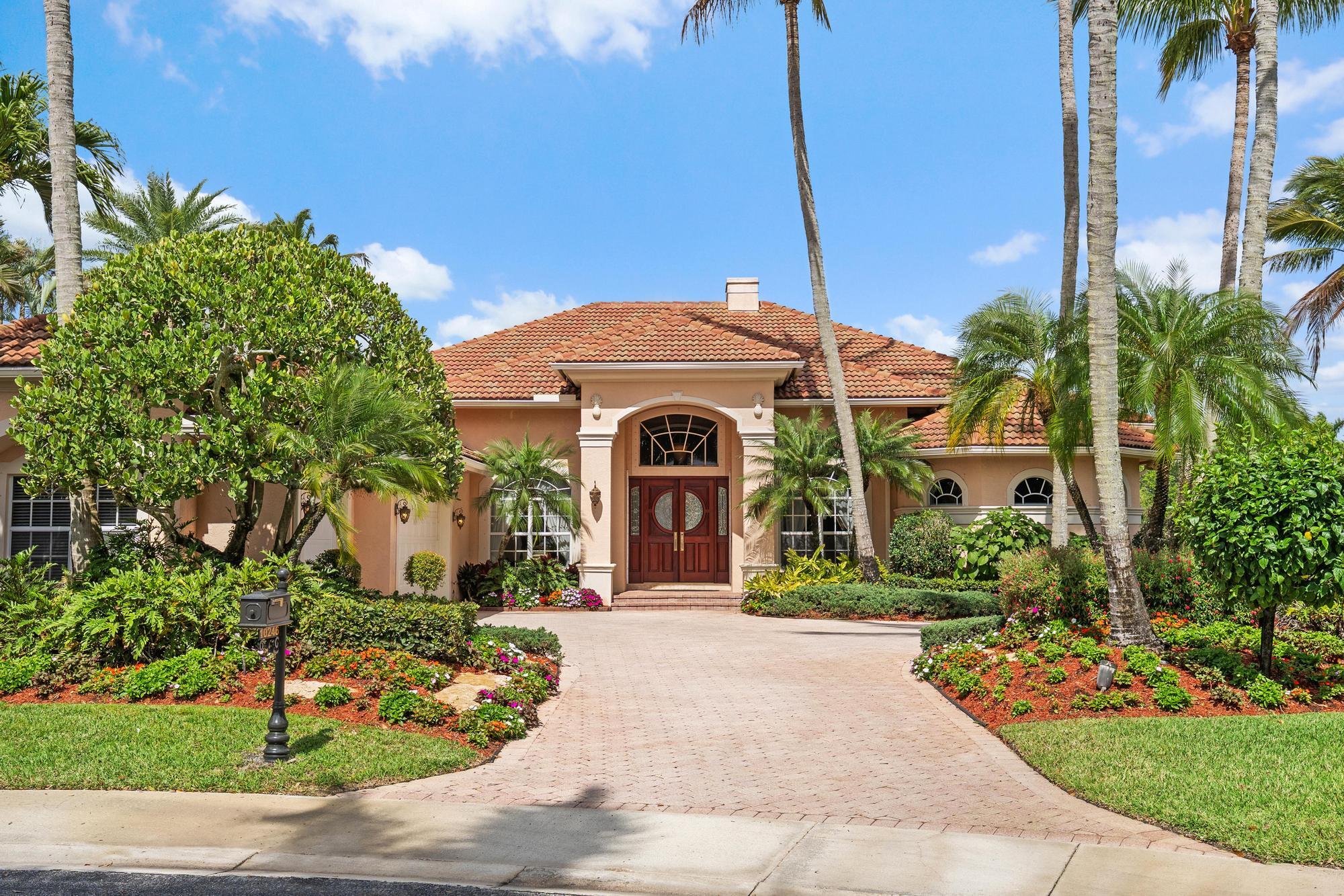 IBIS GOLF AND COUNTRY CLUB  - Herongate - Residential