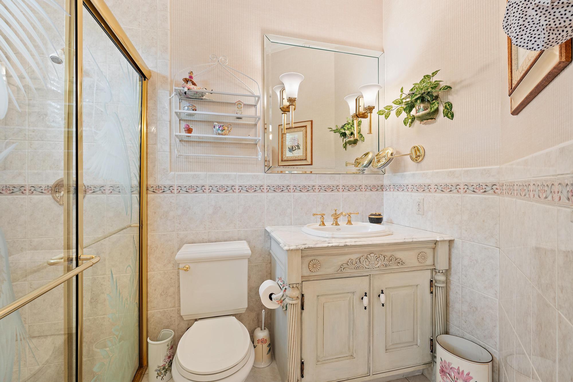 IBIS GOLF AND COUNTRY CLUB  - Herongate - Residential