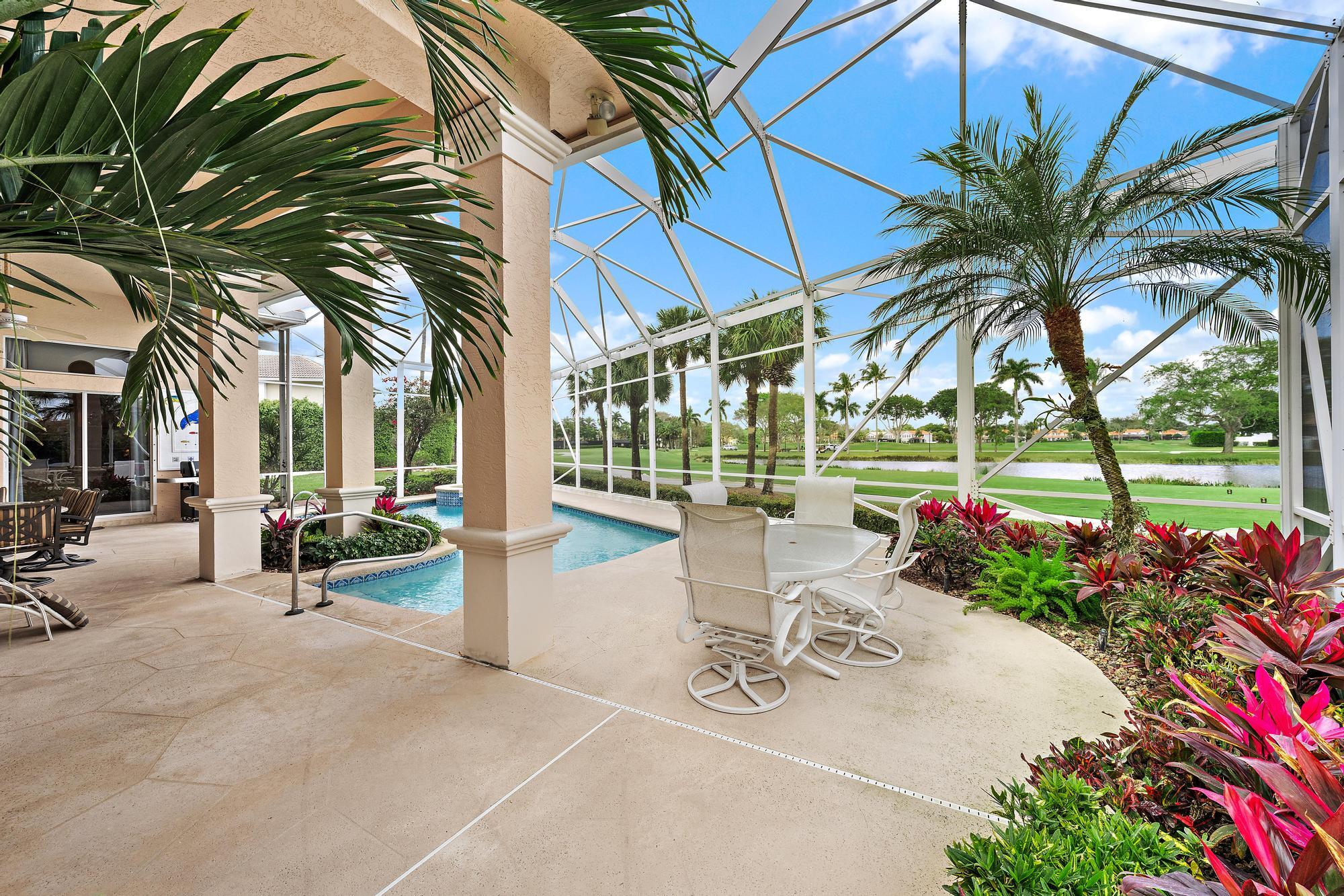 IBIS GOLF AND COUNTRY CLUB  - Herongate - Residential