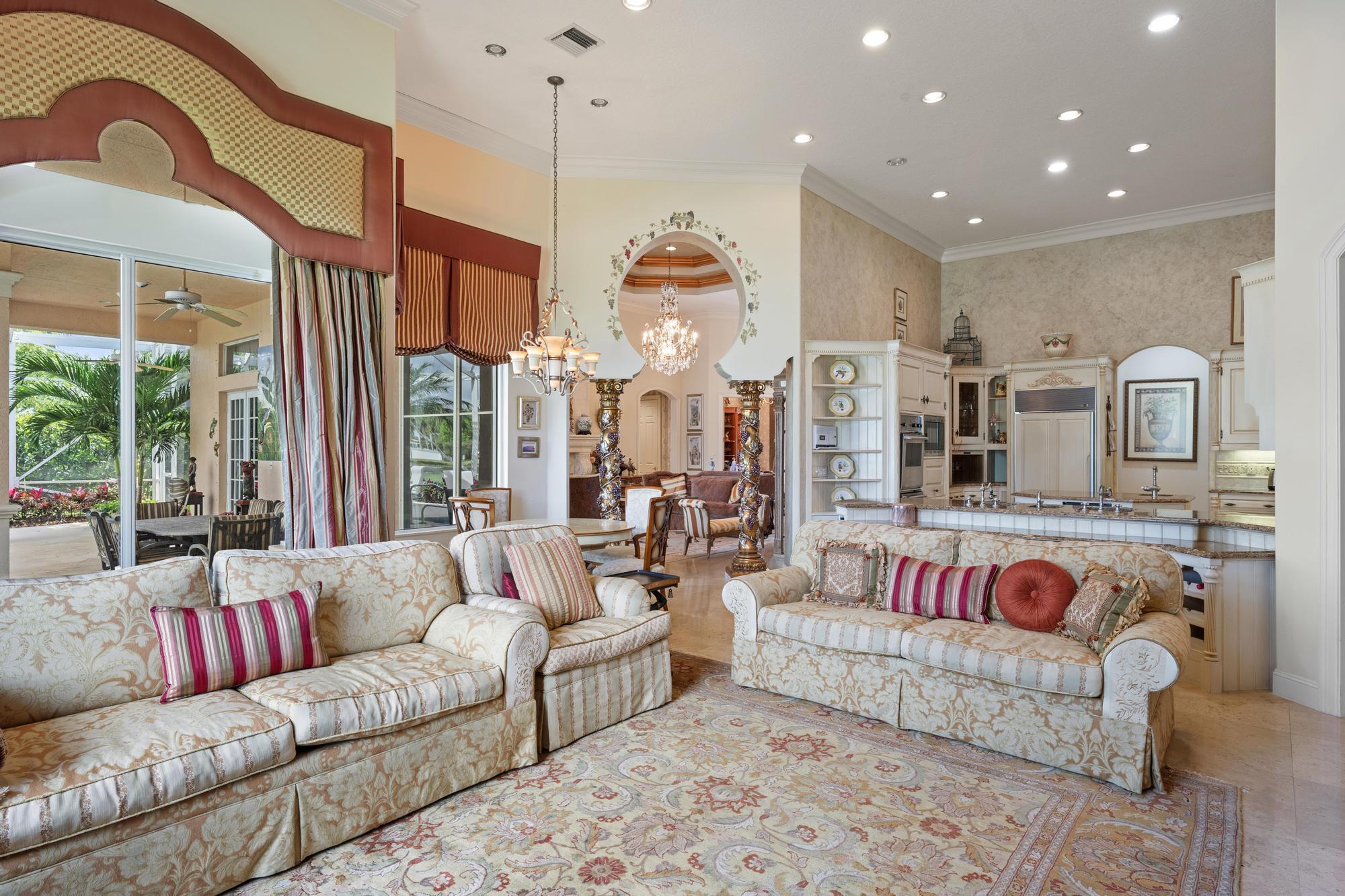 IBIS GOLF AND COUNTRY CLUB  - Herongate - Residential