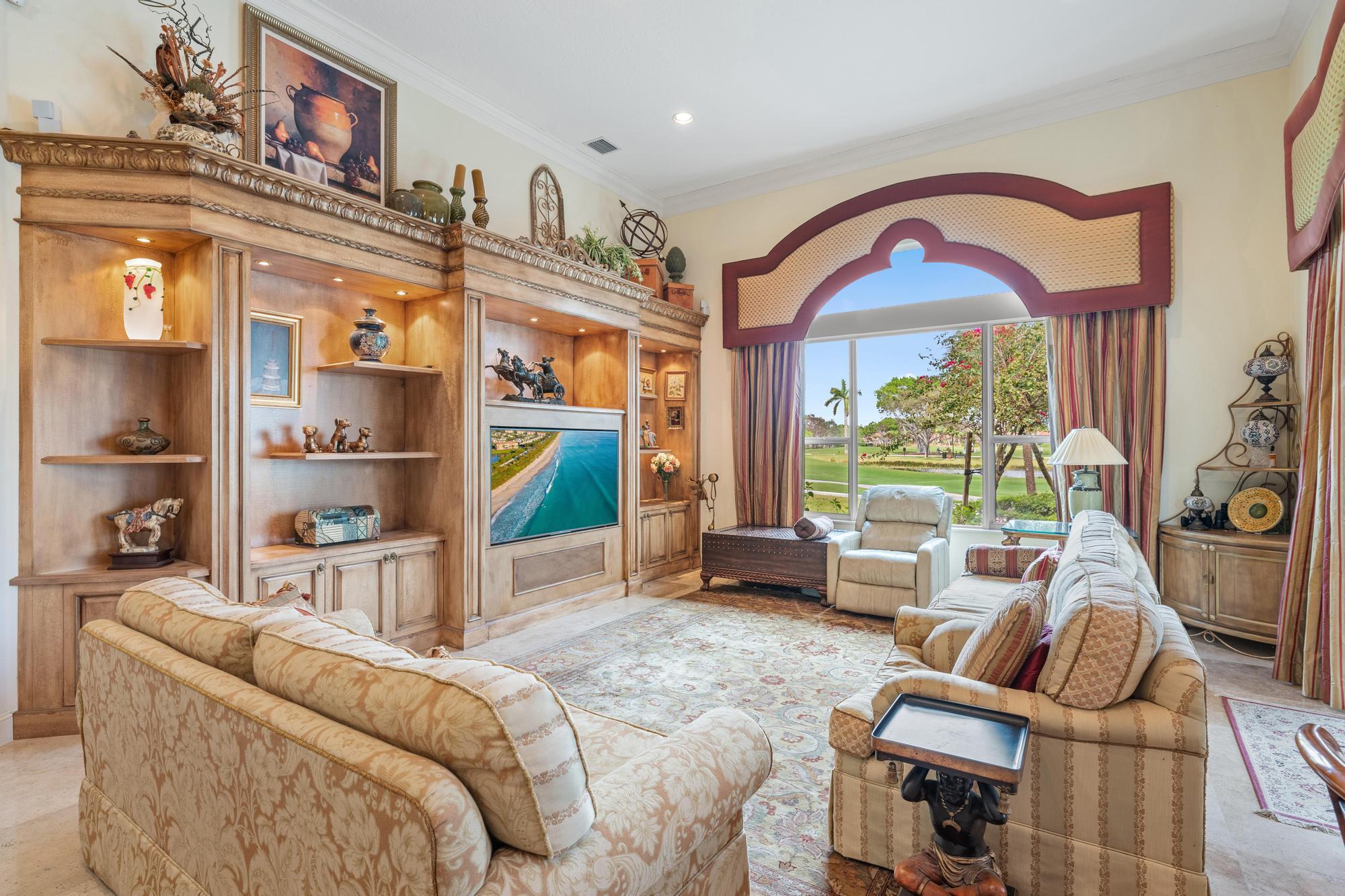 IBIS GOLF AND COUNTRY CLUB  - Herongate - Residential