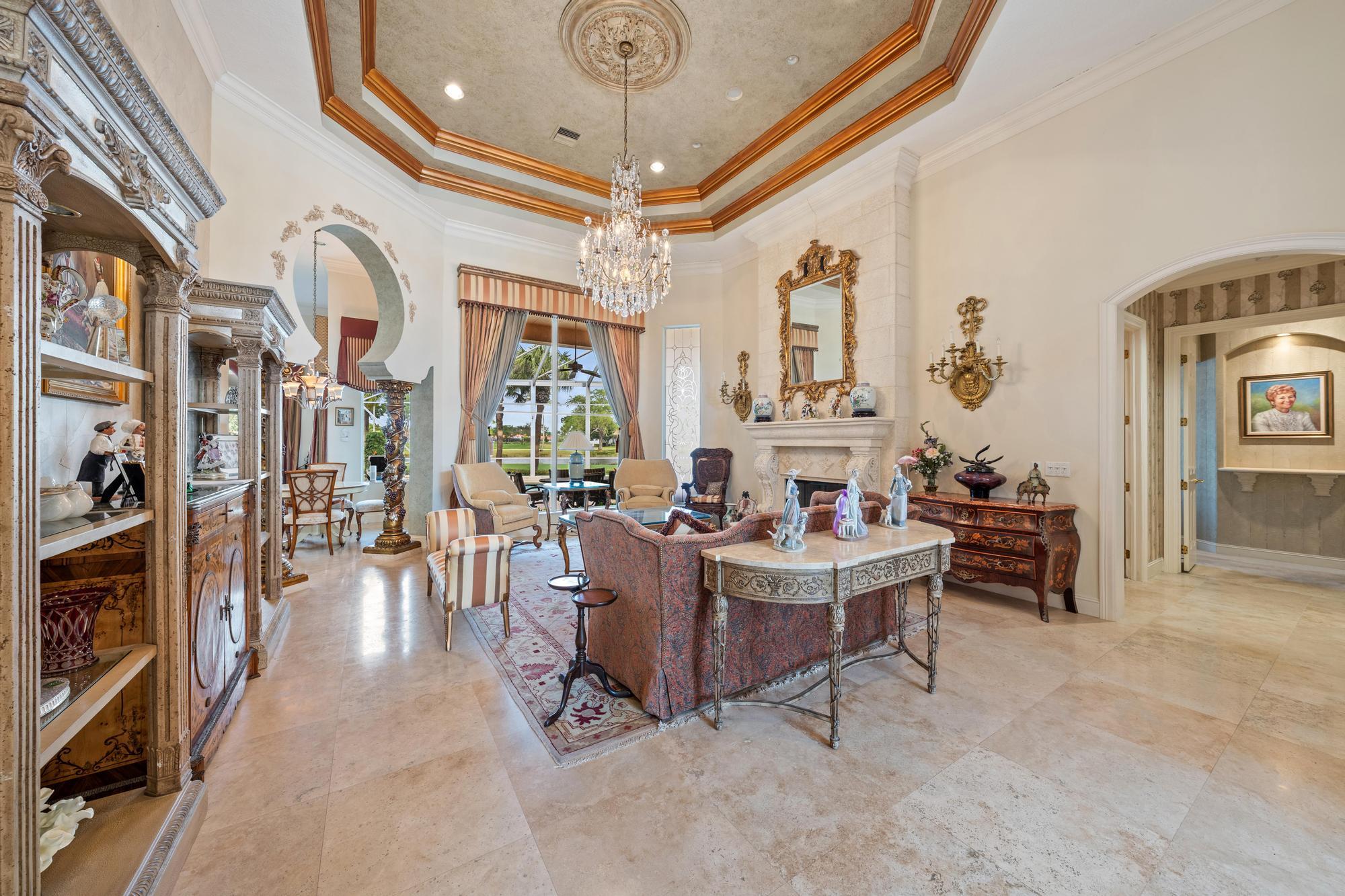 IBIS GOLF AND COUNTRY CLUB  - Herongate - Residential