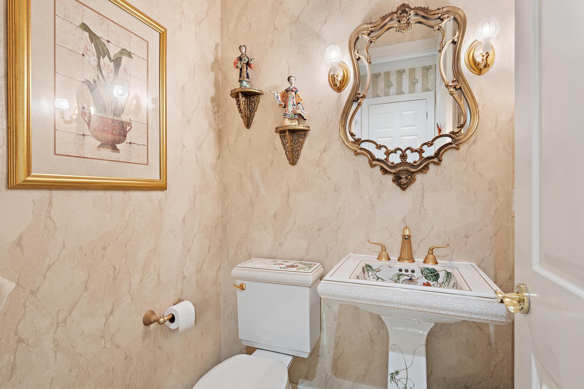 IBIS GOLF AND COUNTRY CLUB  - Herongate - Residential