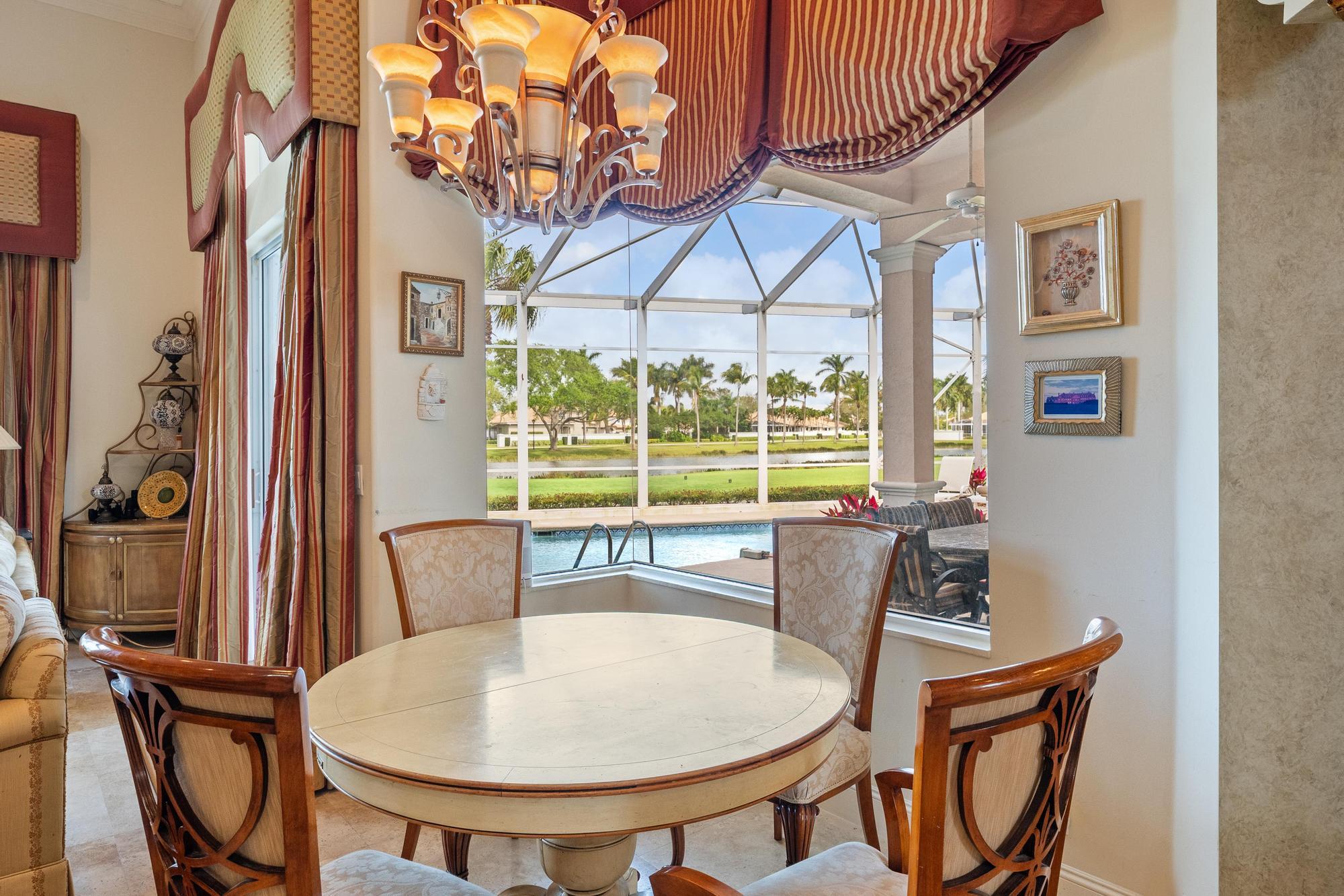 IBIS GOLF AND COUNTRY CLUB  - Herongate - Residential