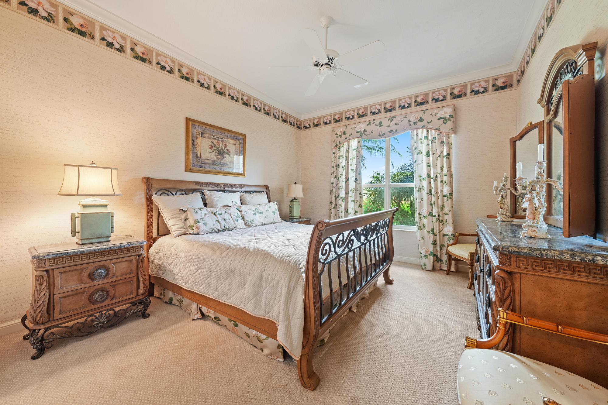 IBIS GOLF AND COUNTRY CLUB  - Herongate - Residential