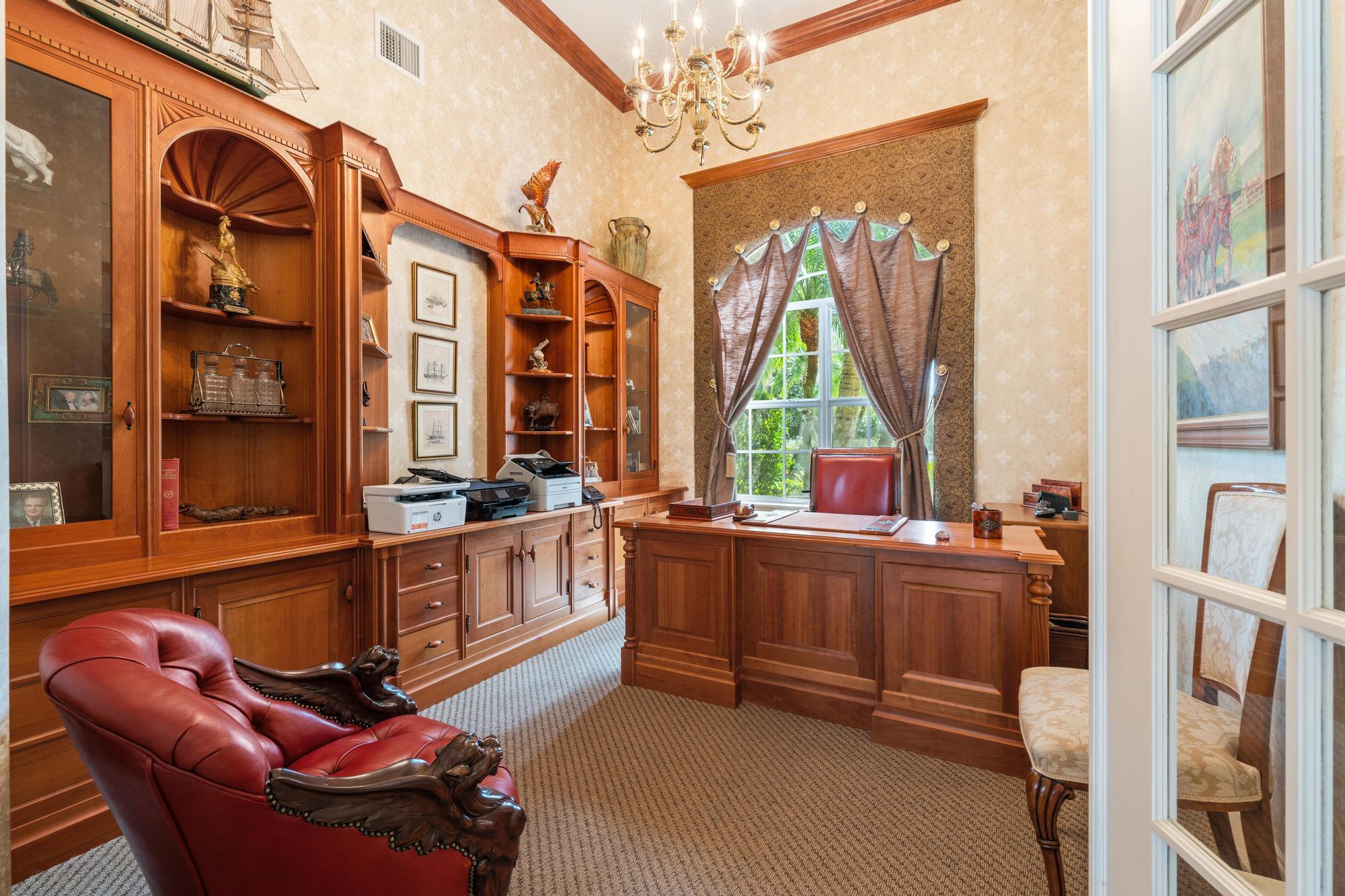 IBIS GOLF AND COUNTRY CLUB  - Herongate - Residential