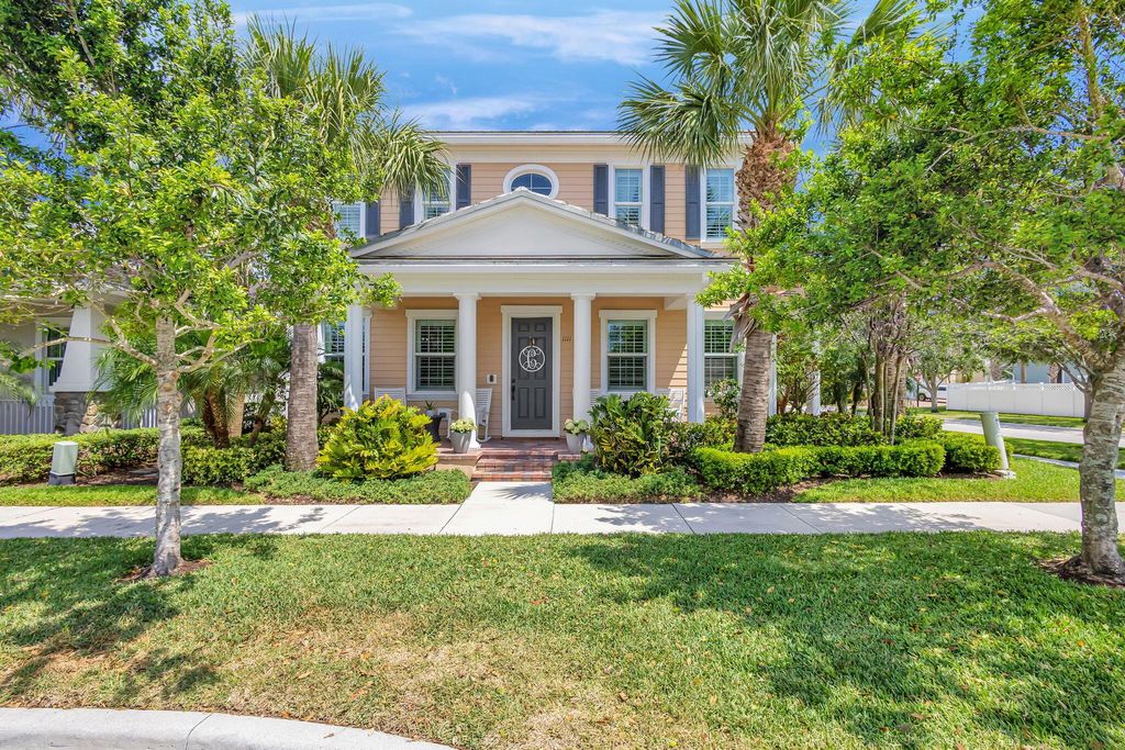 Photo of 1111 N Prescott Drive N, Jupiter, FL 33458 (MLS # R10995679)