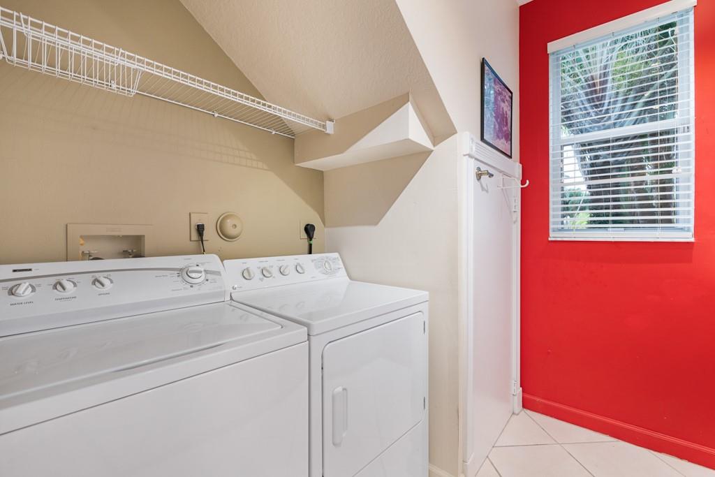 Rolling Hills Golf & Tenn - Residential