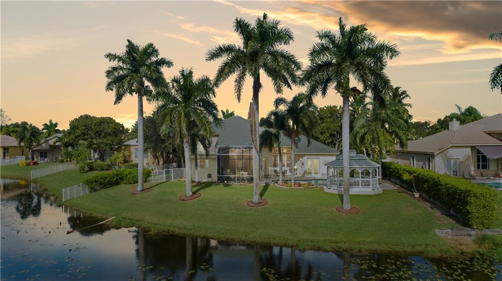 Rolling Hills Golf & Tenn - Residential