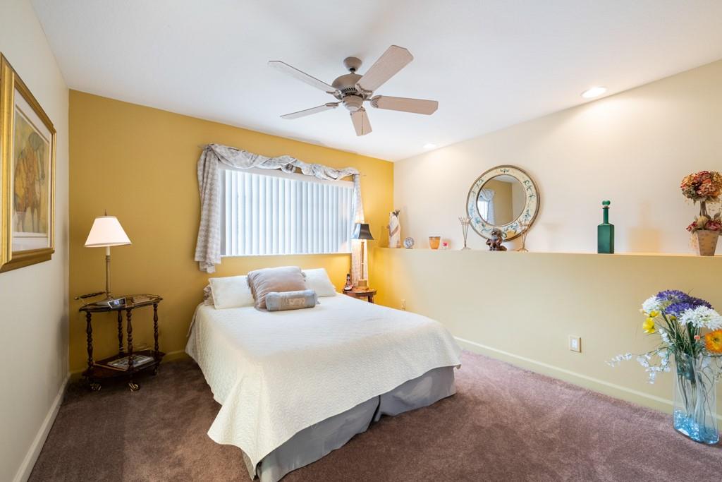 Rolling Hills Golf & Tenn - Residential