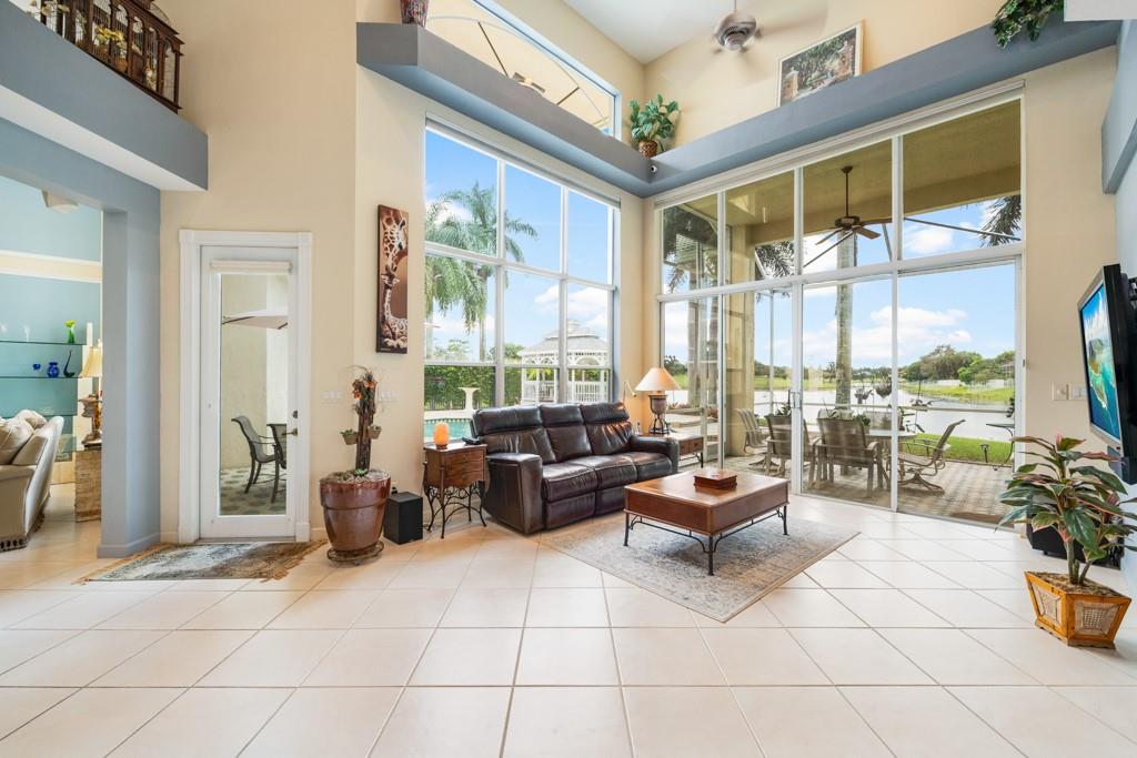 Rolling Hills Golf & Tenn - Residential