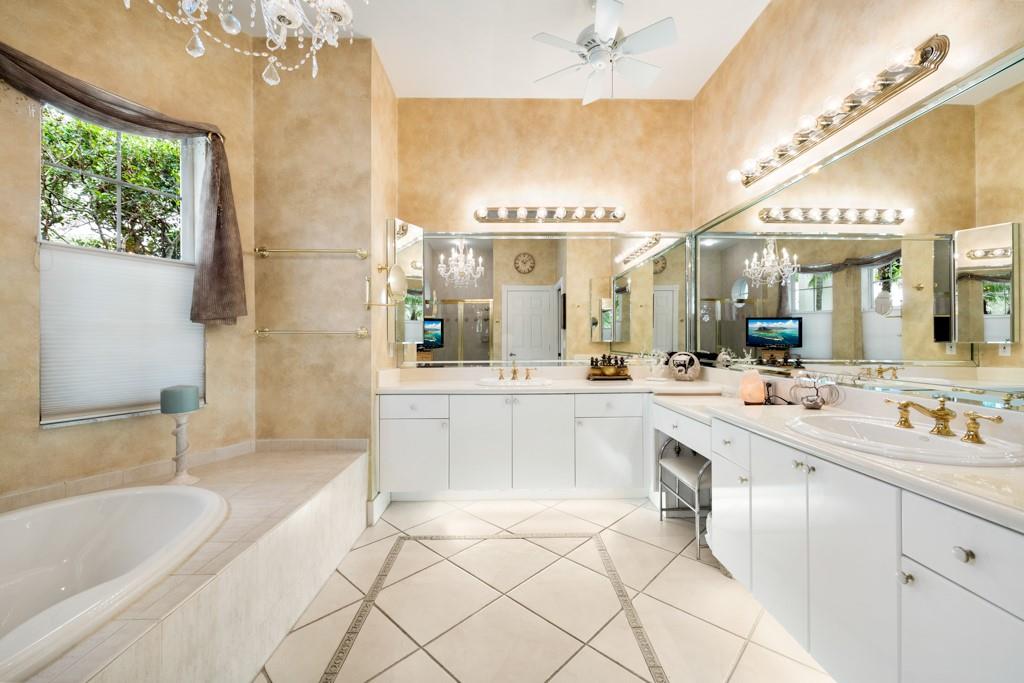 Rolling Hills Golf & Tenn - Residential