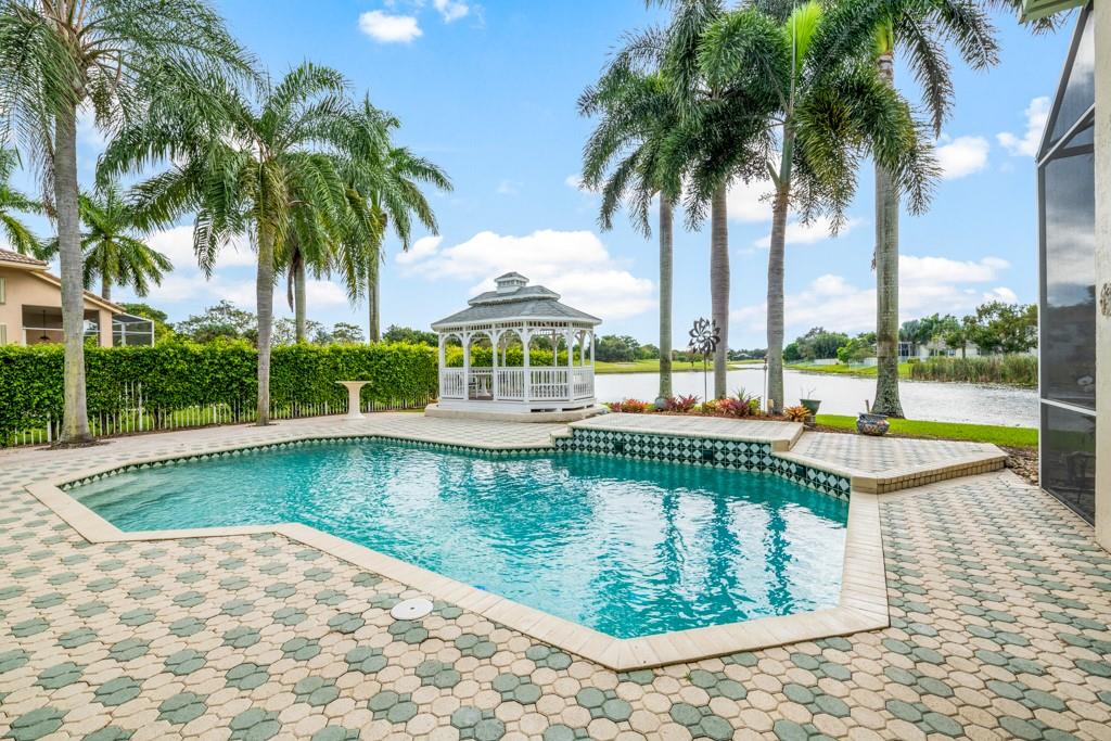 Rolling Hills Golf & Tenn - Residential