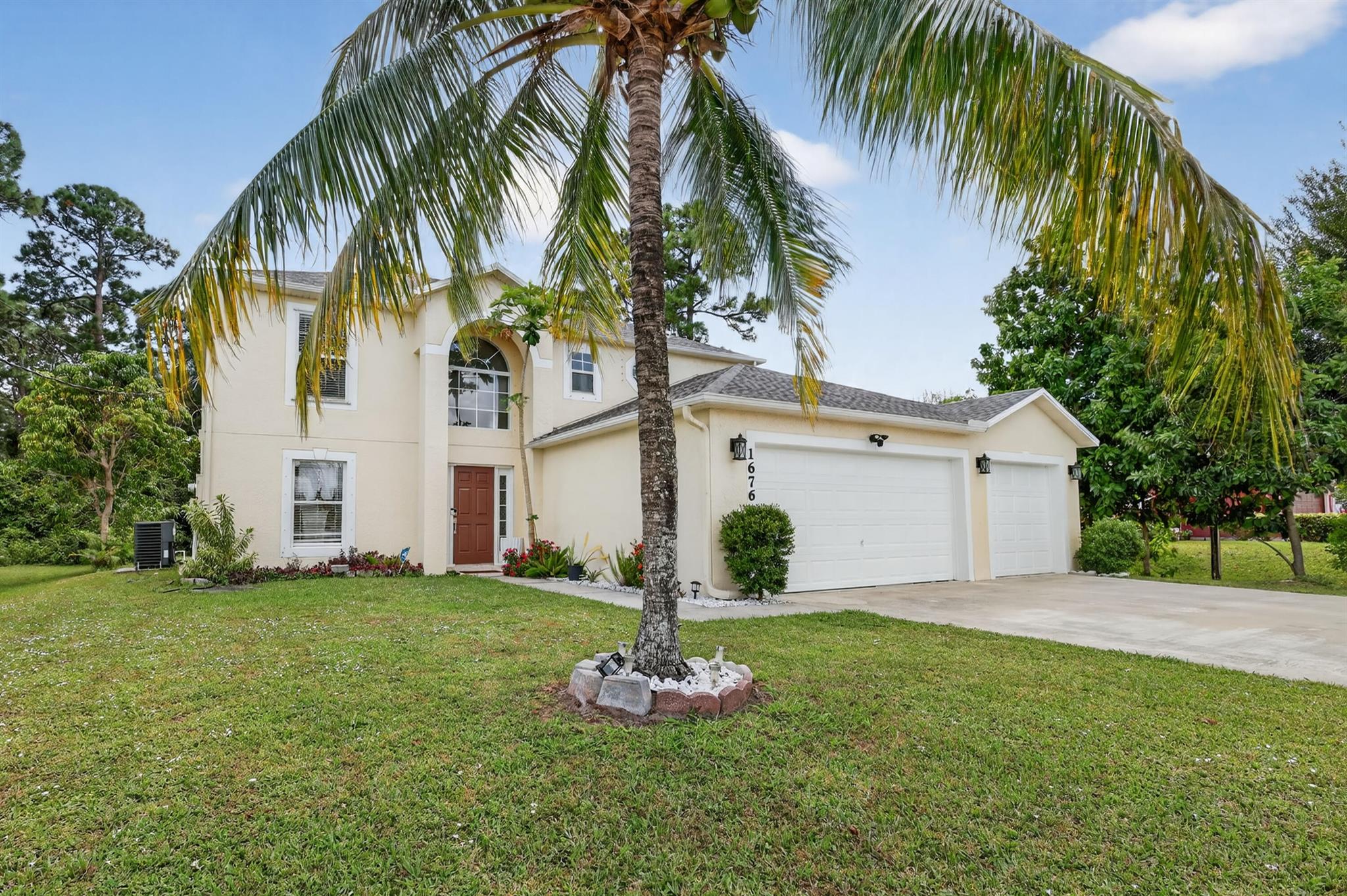 PORT ST LUCIE SECTION 7 - Residential Lease