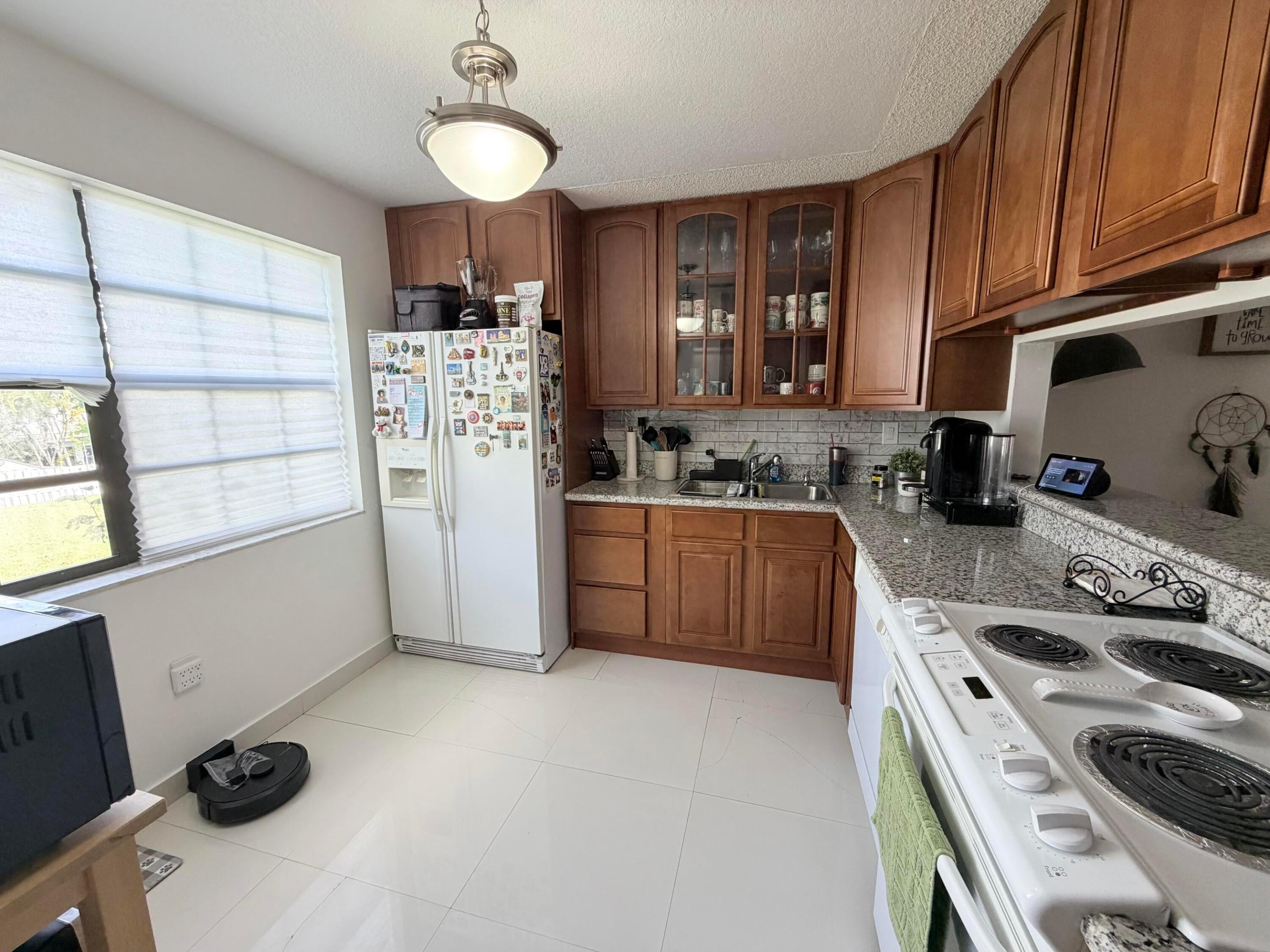 9908 HAMMOCKS Boulevard 103-42