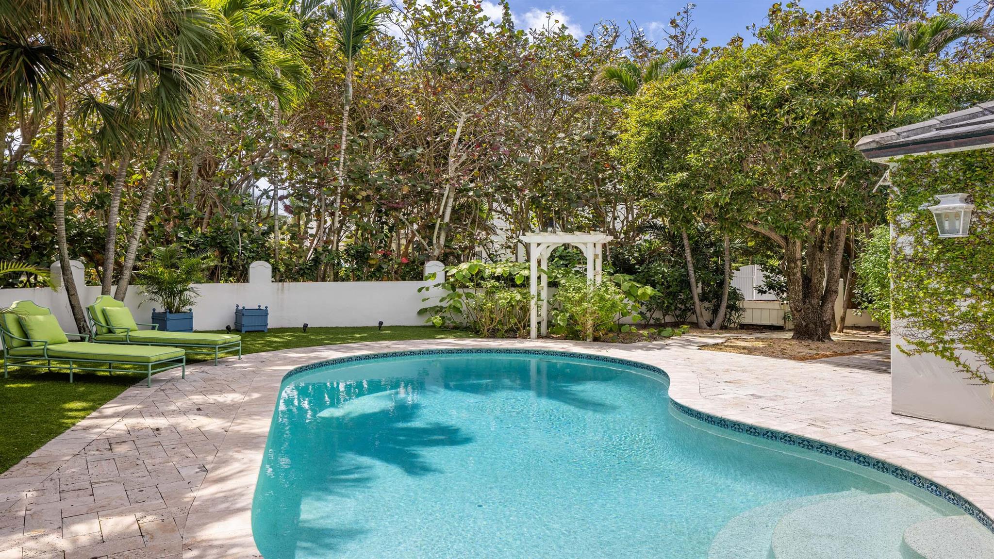 GULFSTREAM PROPERTIES - Residential