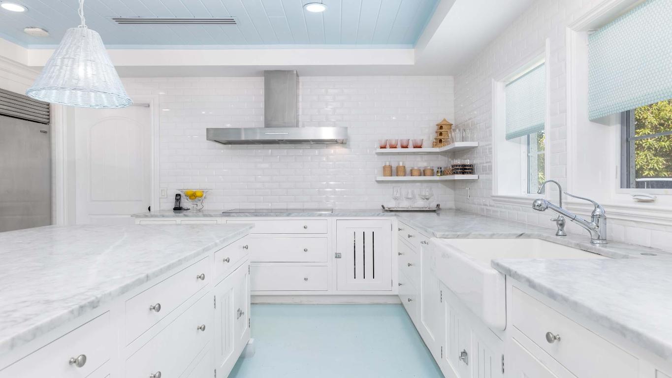 GULFSTREAM PROPERTIES - Residential