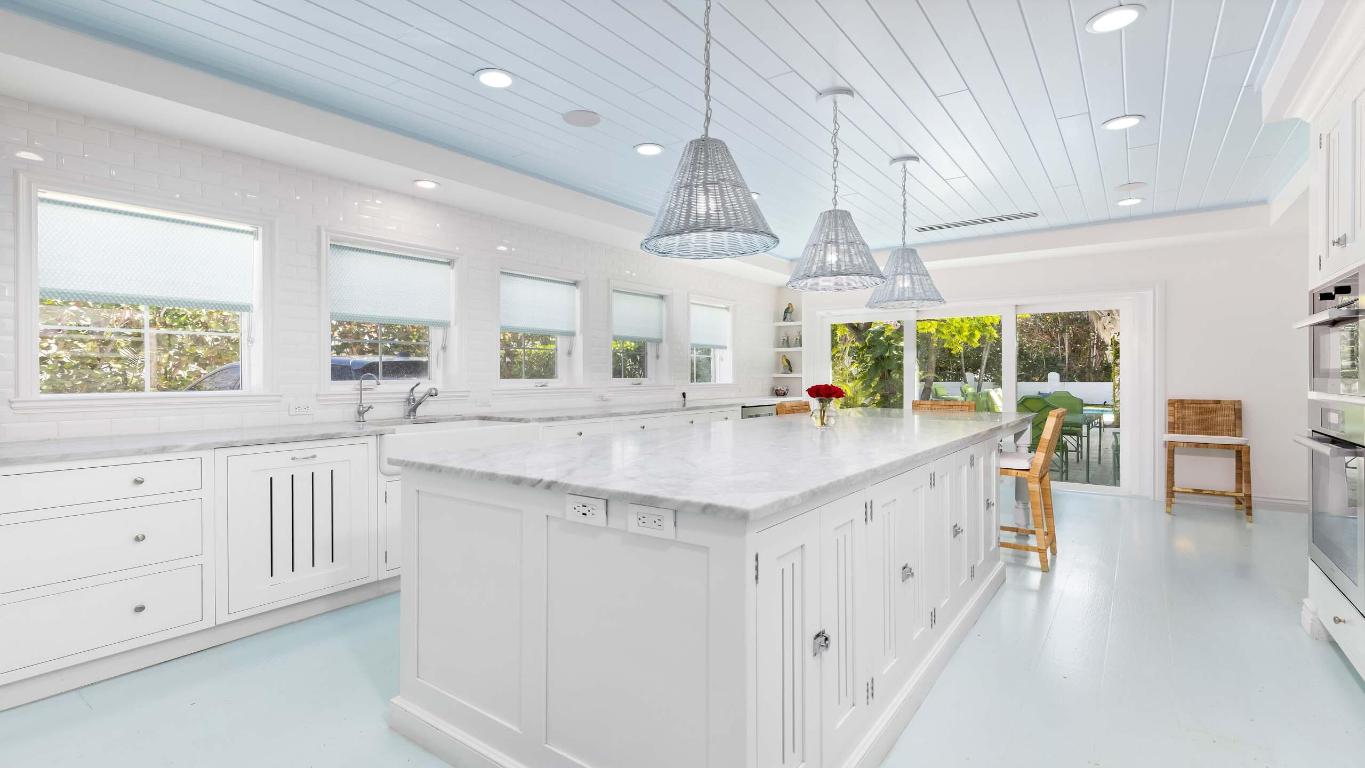 GULFSTREAM PROPERTIES - Residential