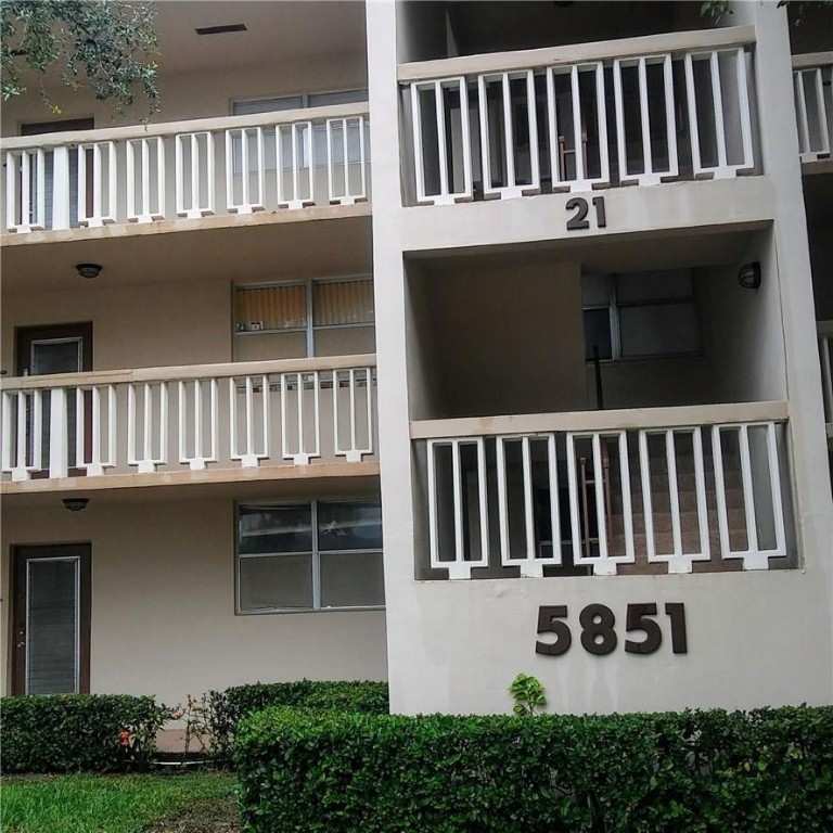 Bermuda Club - Residential