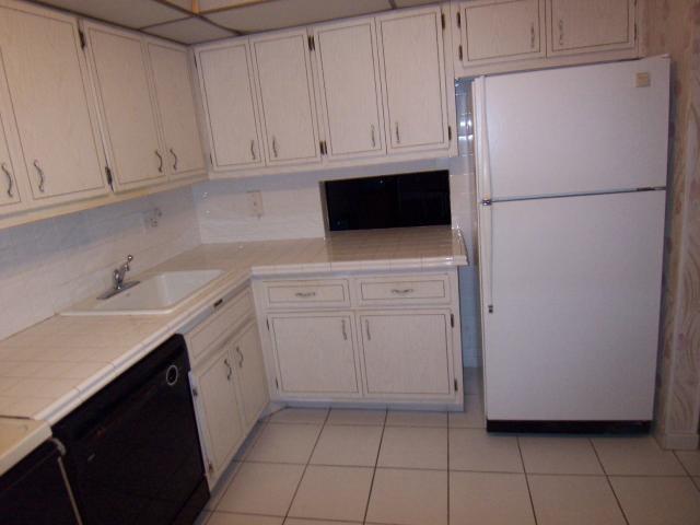 Lauderdale Oaks - Residential