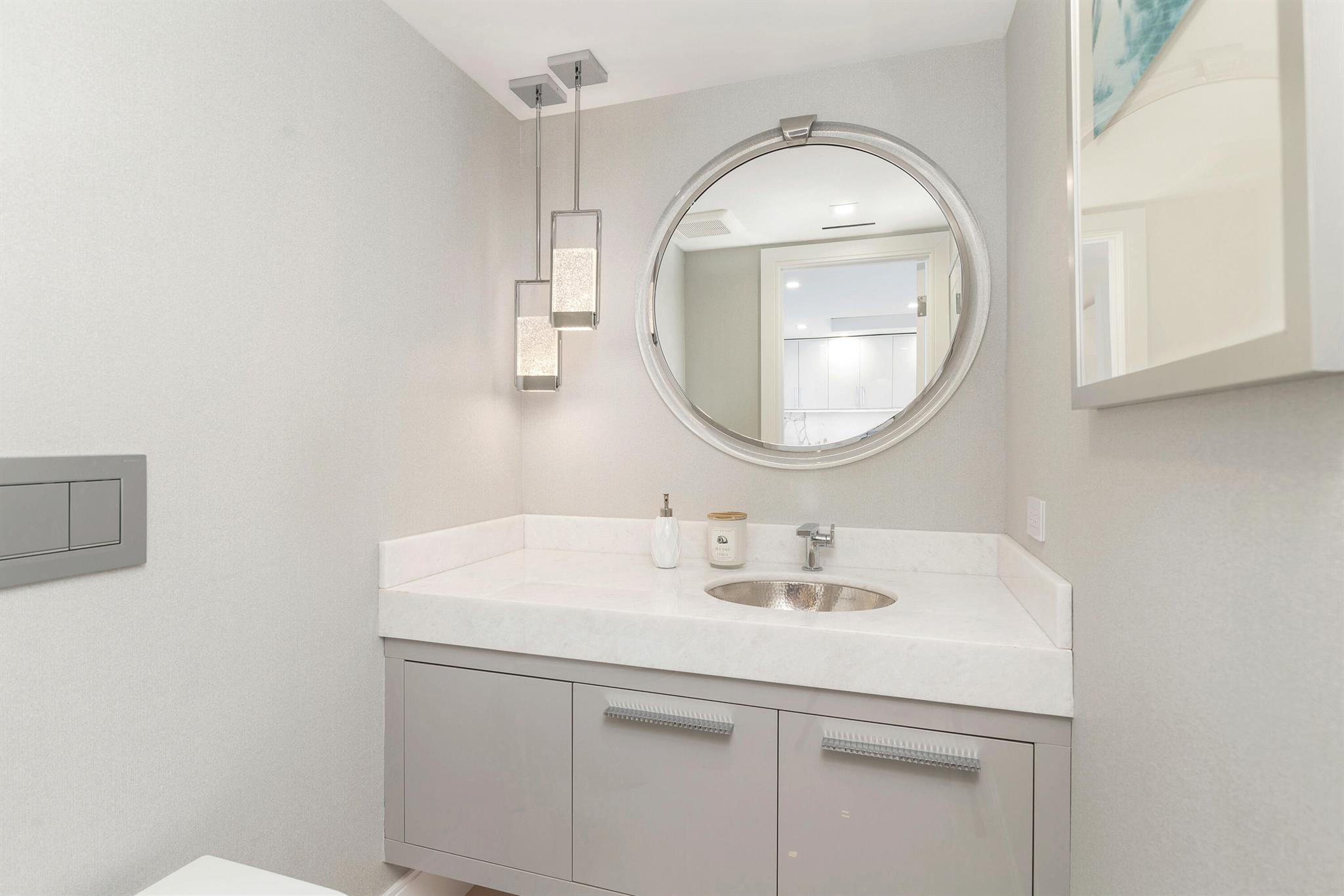 TWENTY SIX HUNDRED CONDO - Residential