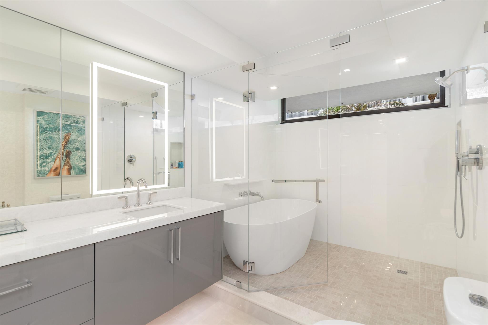 TWENTY SIX HUNDRED CONDO - Residential