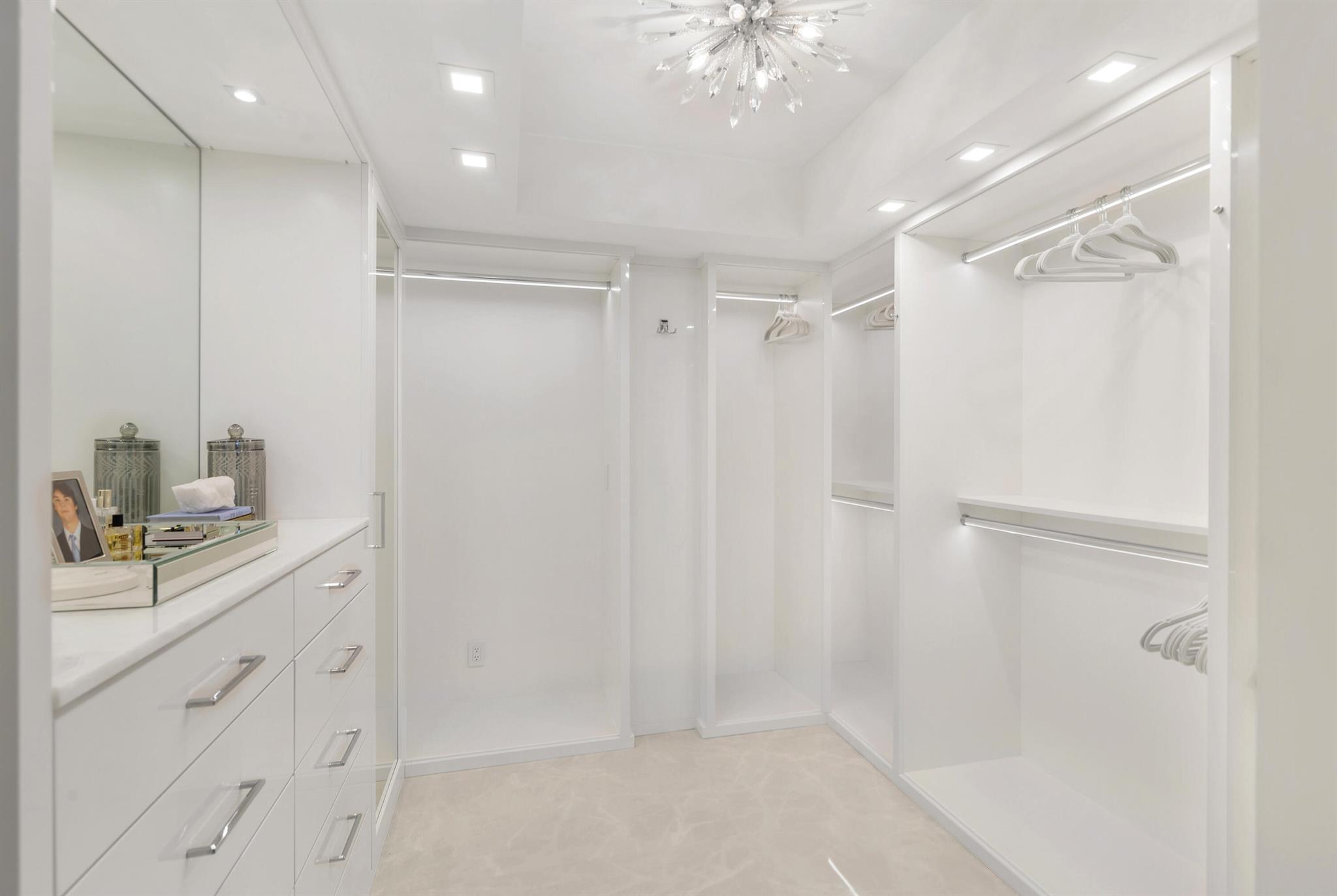 TWENTY SIX HUNDRED CONDO - Residential