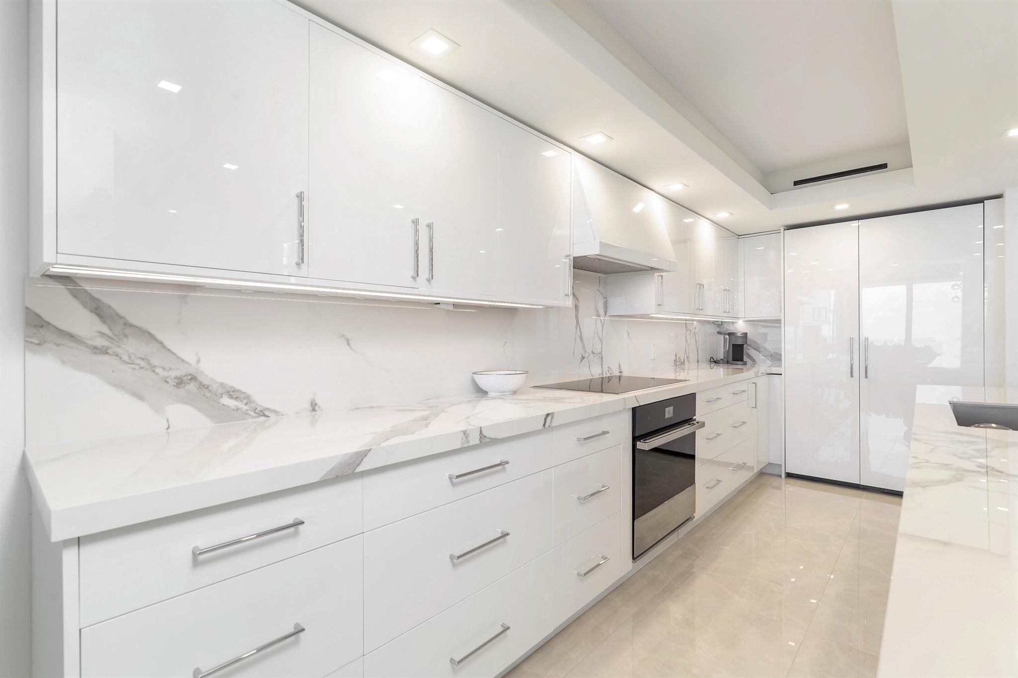 TWENTY SIX HUNDRED CONDO - Residential