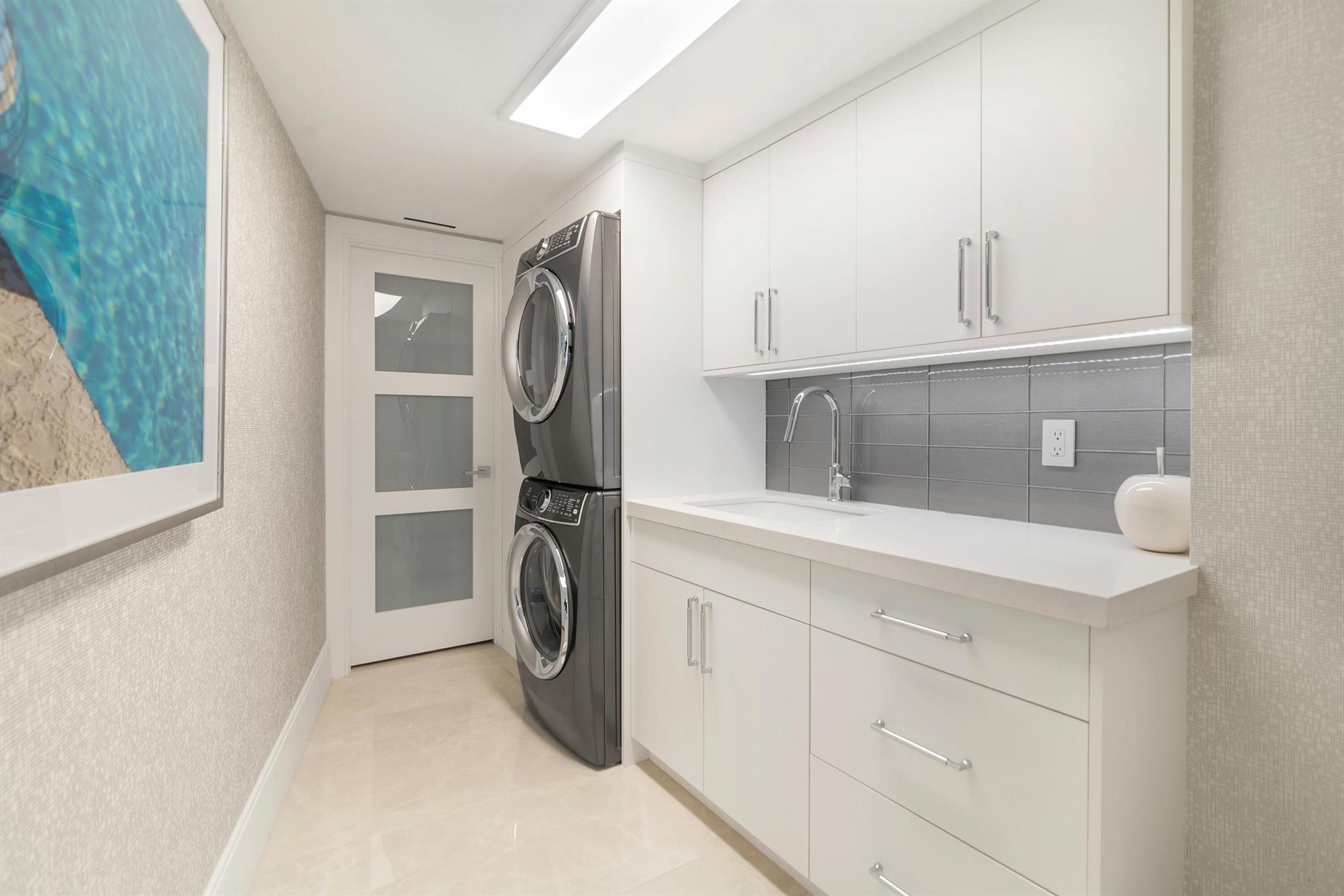 TWENTY SIX HUNDRED CONDO - Residential